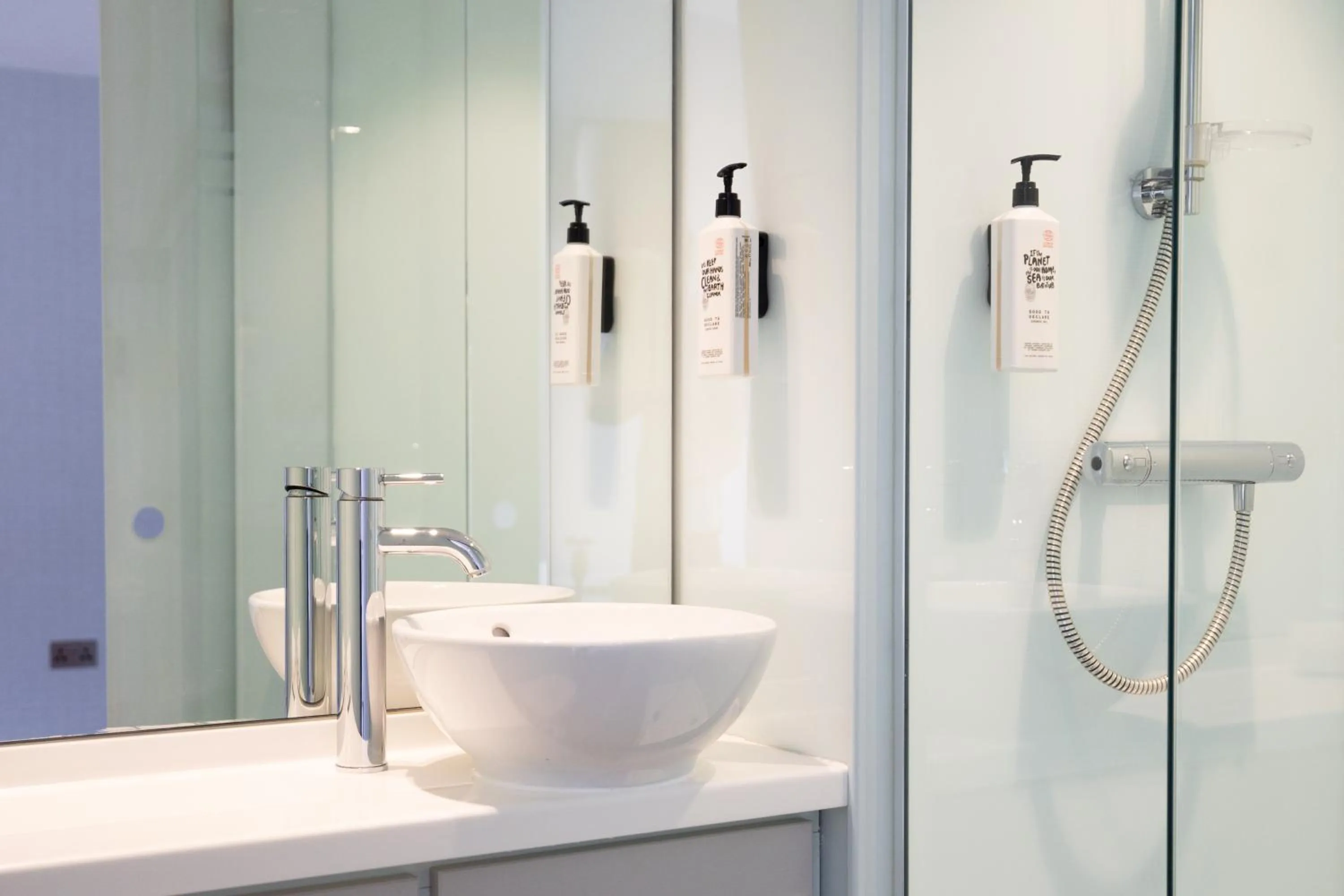 Shower in easyHotel Belfast