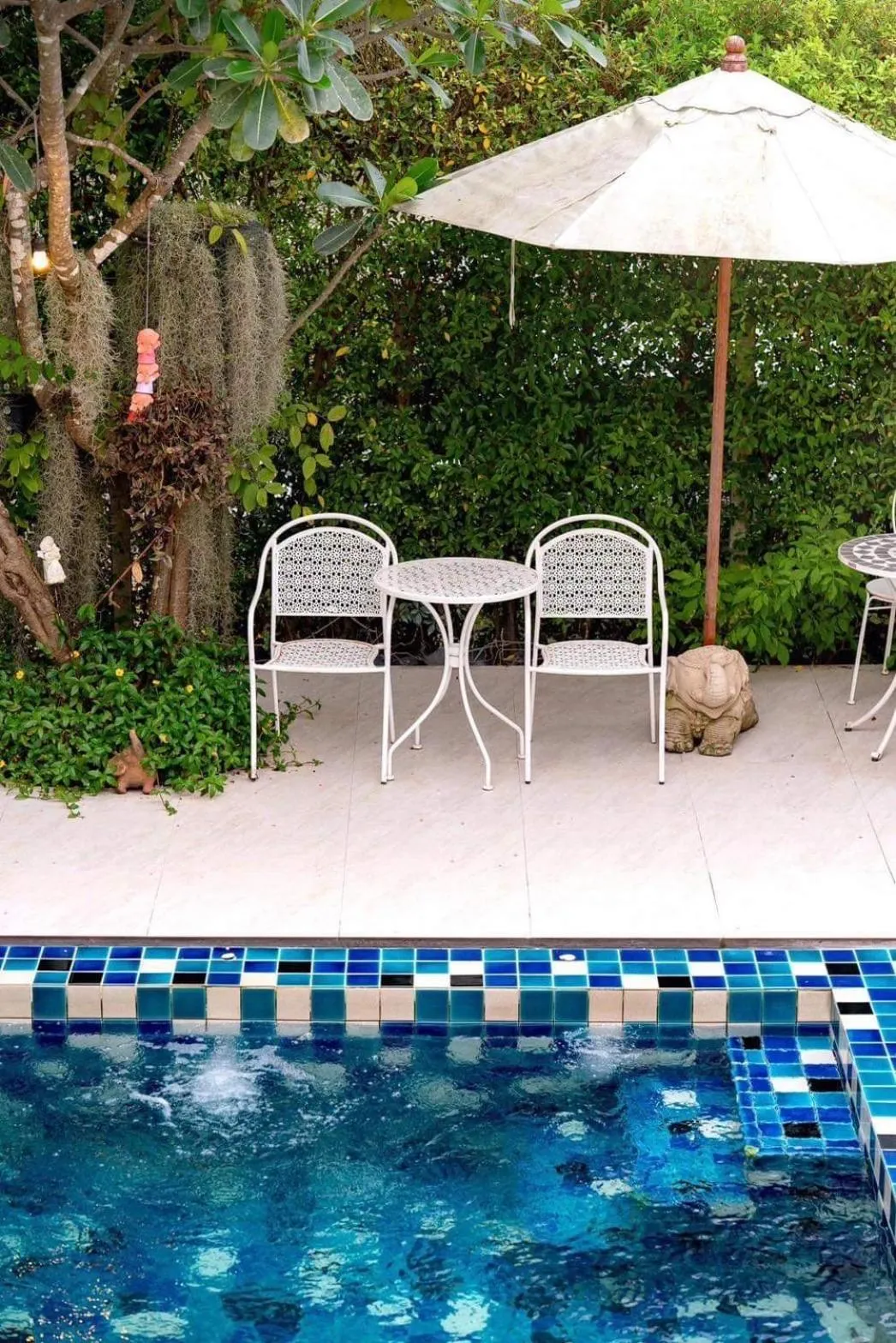 Secret garden pool villa