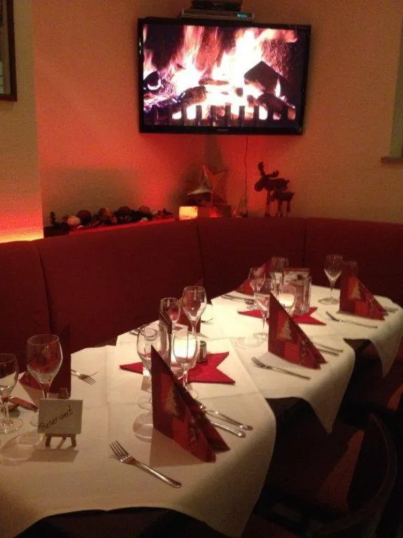 Restaurant/places to eat in City Hotel Journal