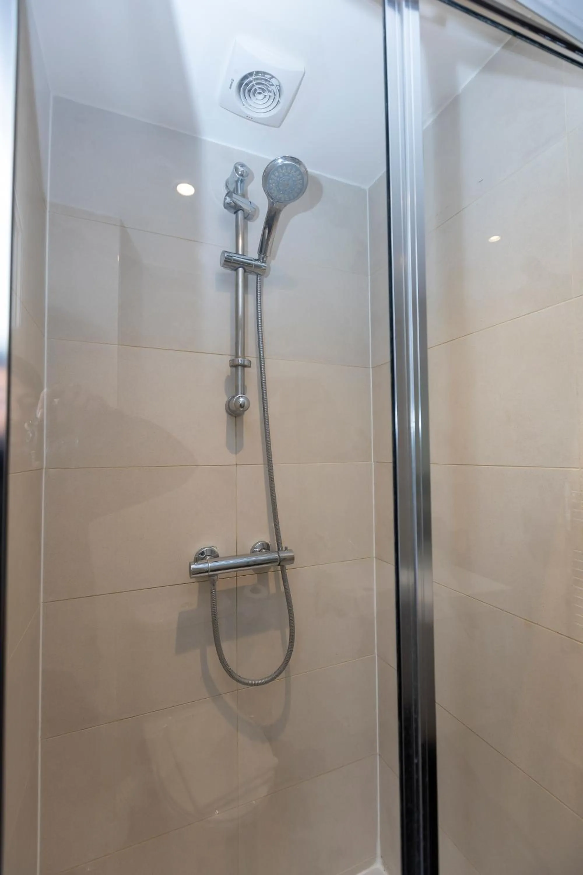 Shower in W6 Hotel