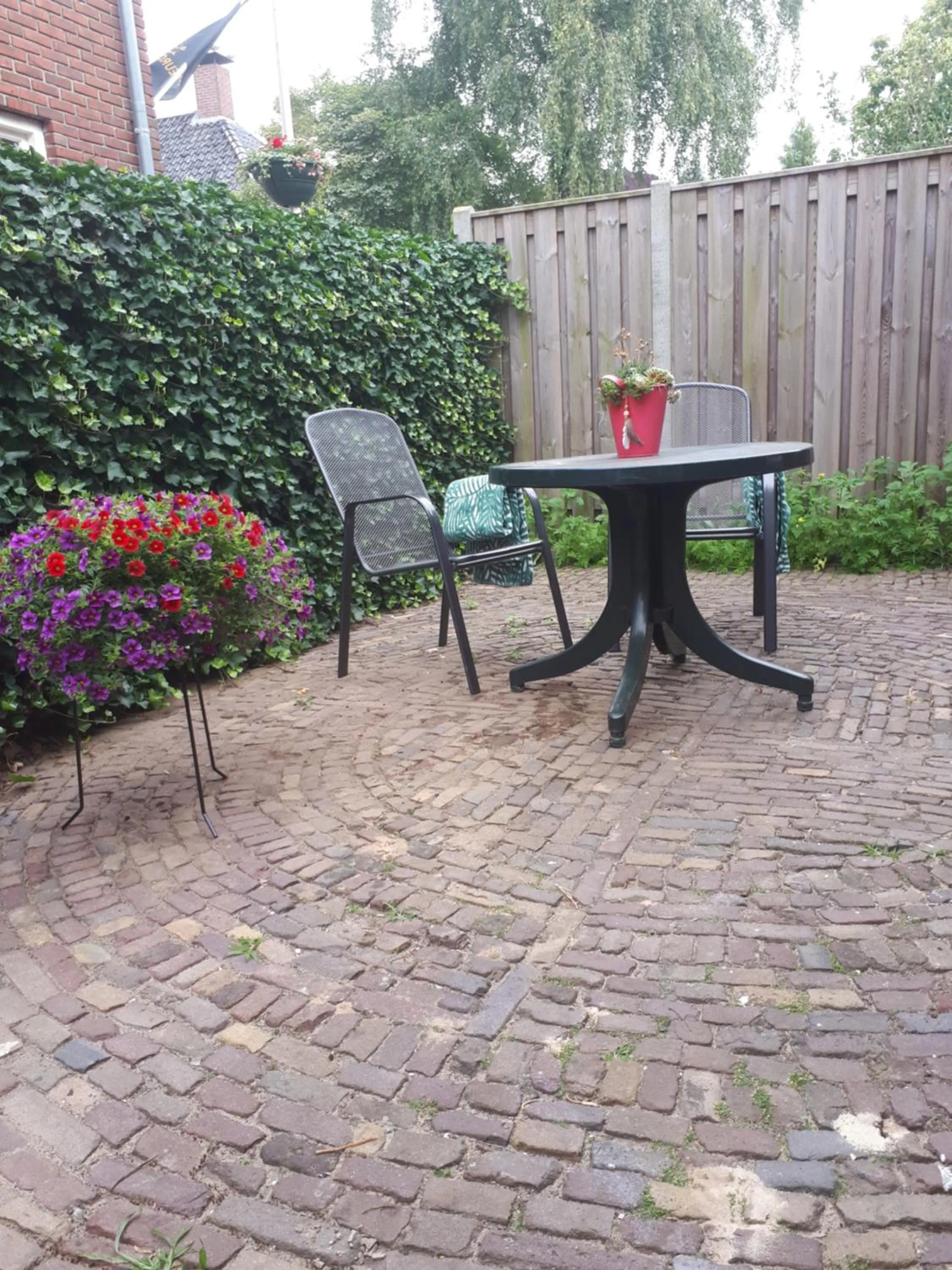 Patio in Bed & Breakfast Hellendoorn
