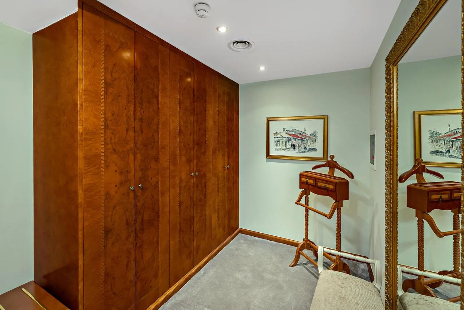 wardrobe in Swiss Diamond Hotel Prishtina