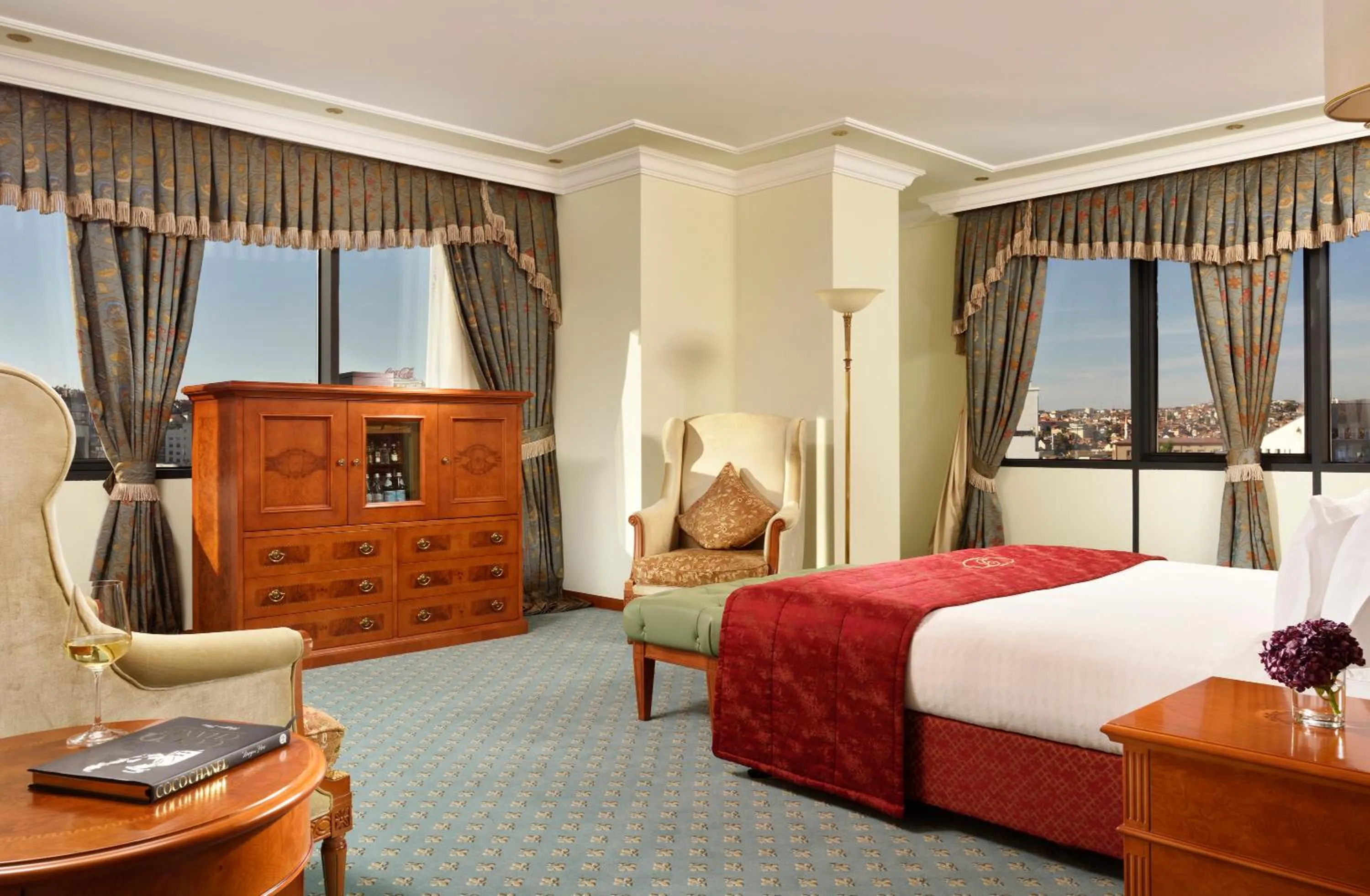 Seating area, Bed in Swiss Diamond Hotel Prishtina