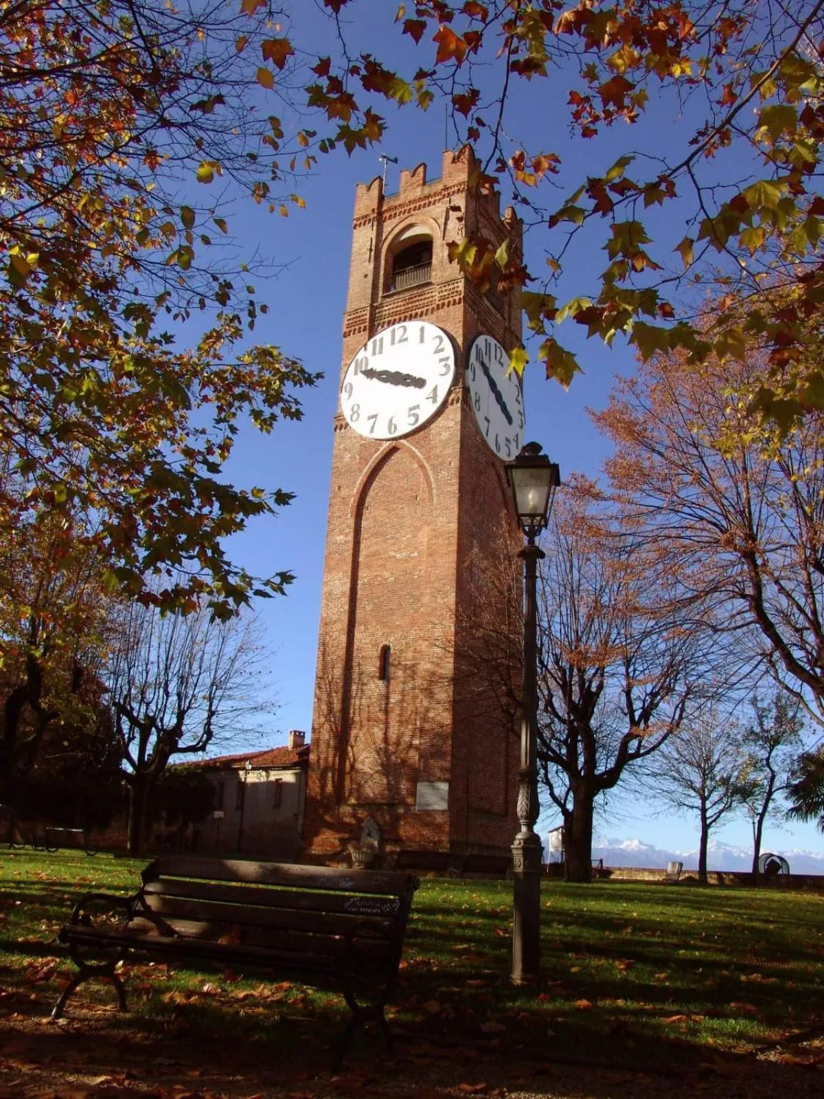 Neighbourhood in Antico Palazzo