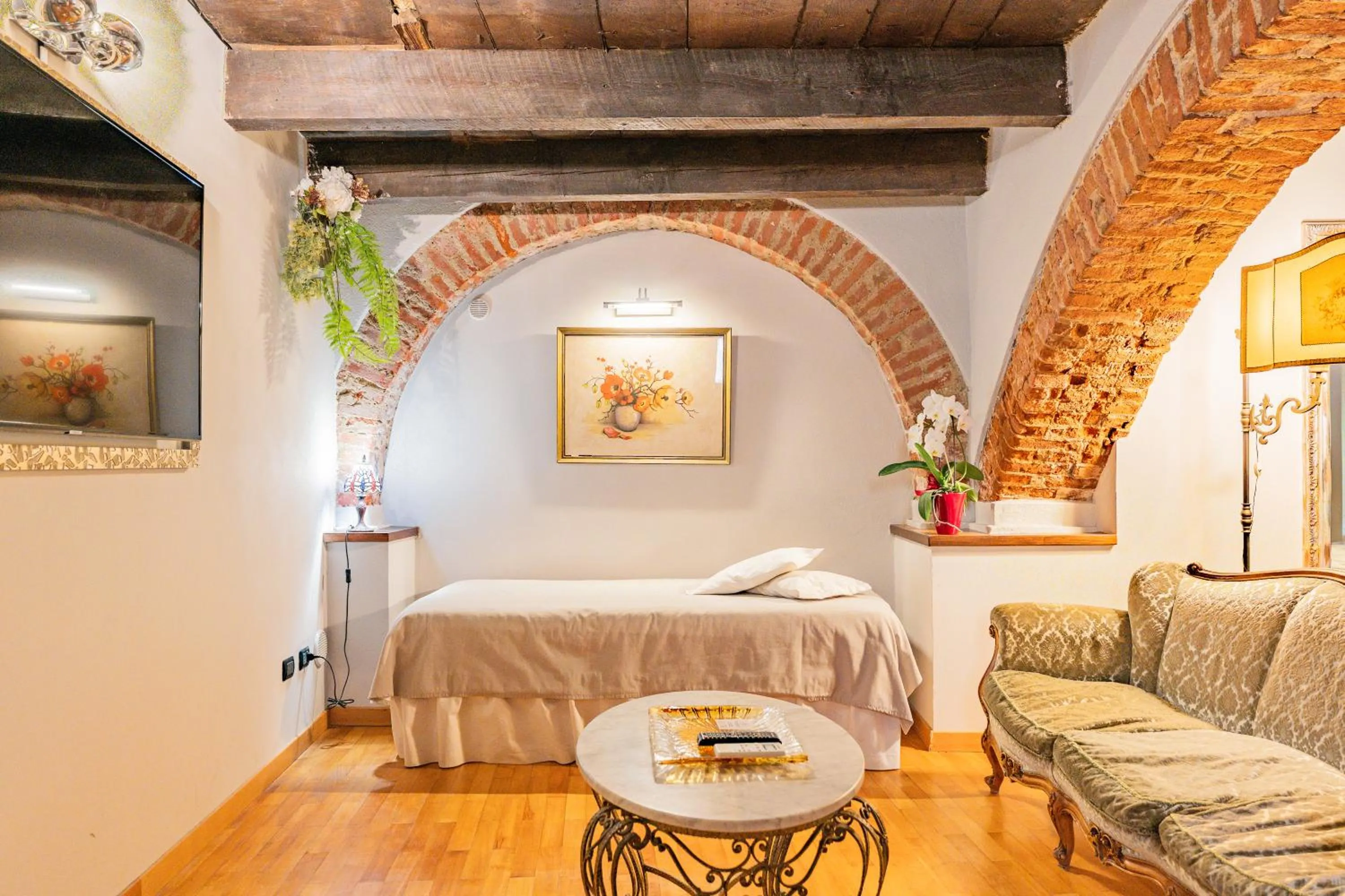 Bed in Antico Palazzo