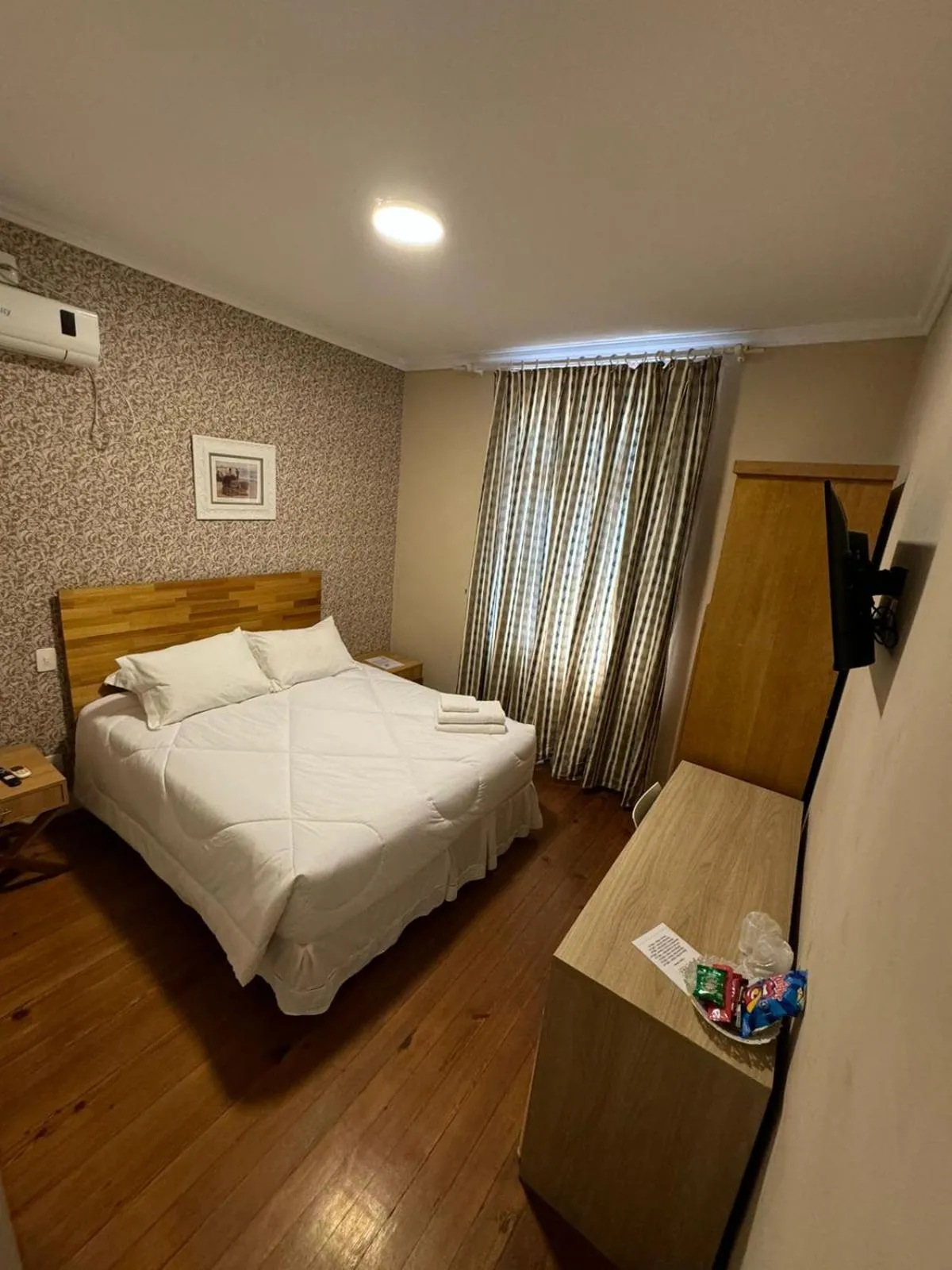 Bed in Pousada Crystal Palace