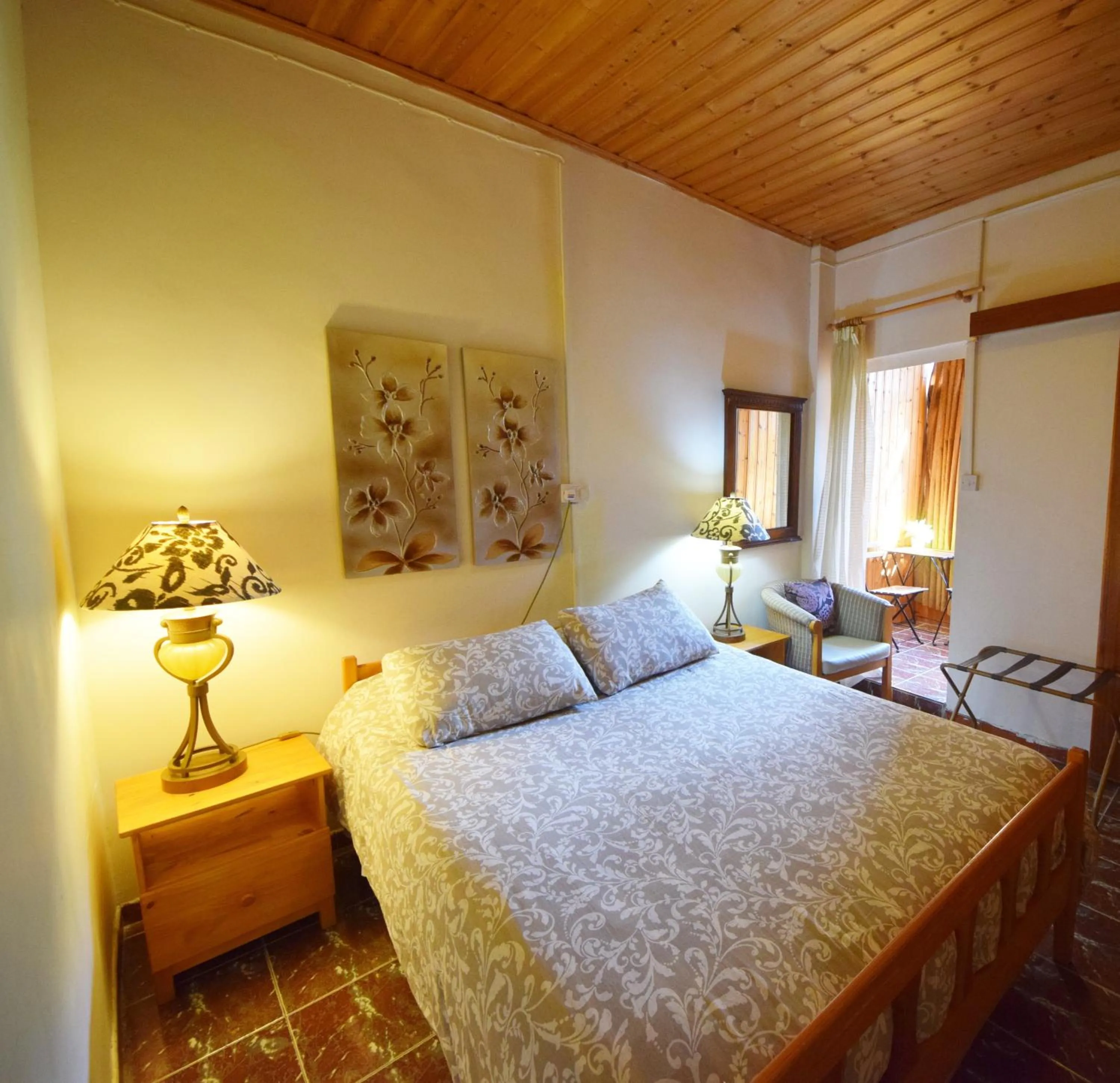 Bed in Christys Palace Hotel