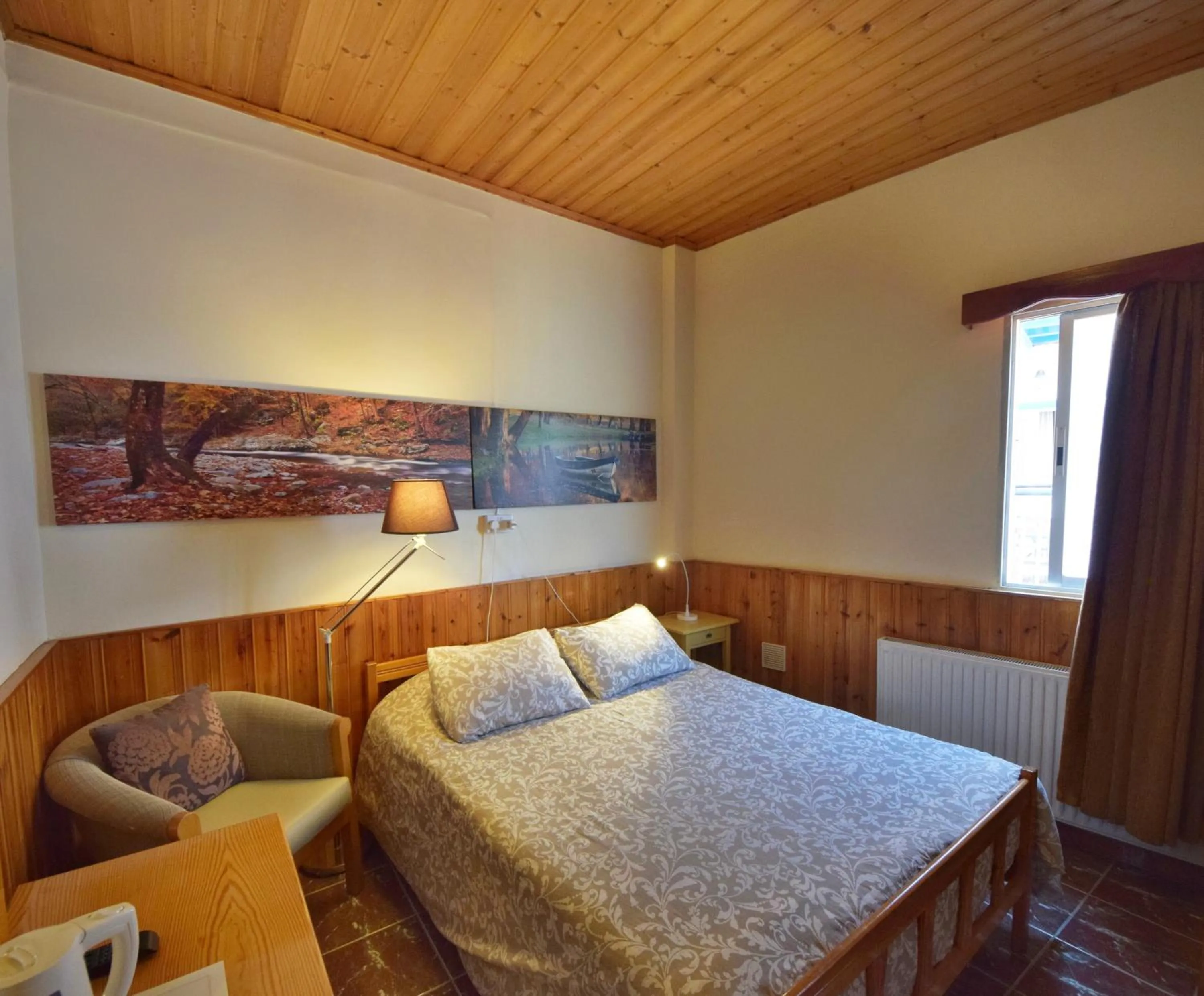 Bed in Christys Palace Hotel