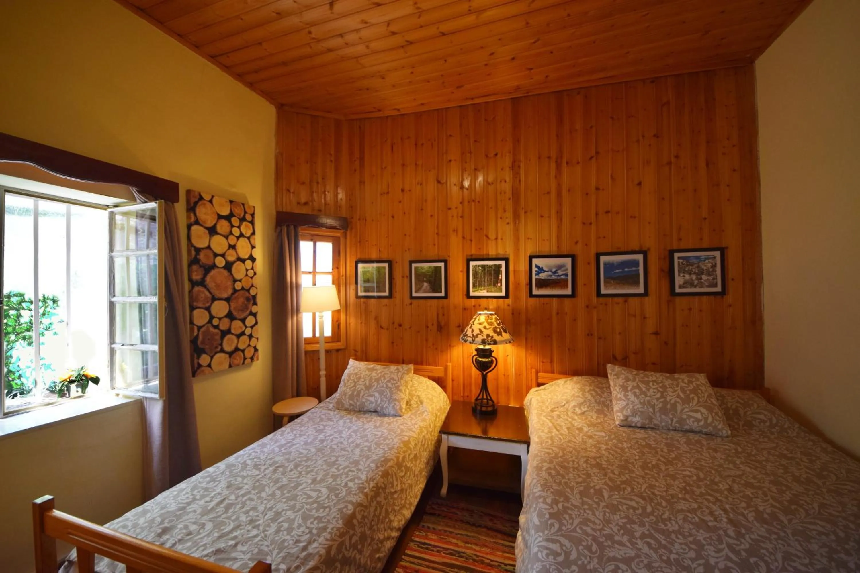 Bed in Christys Palace Hotel