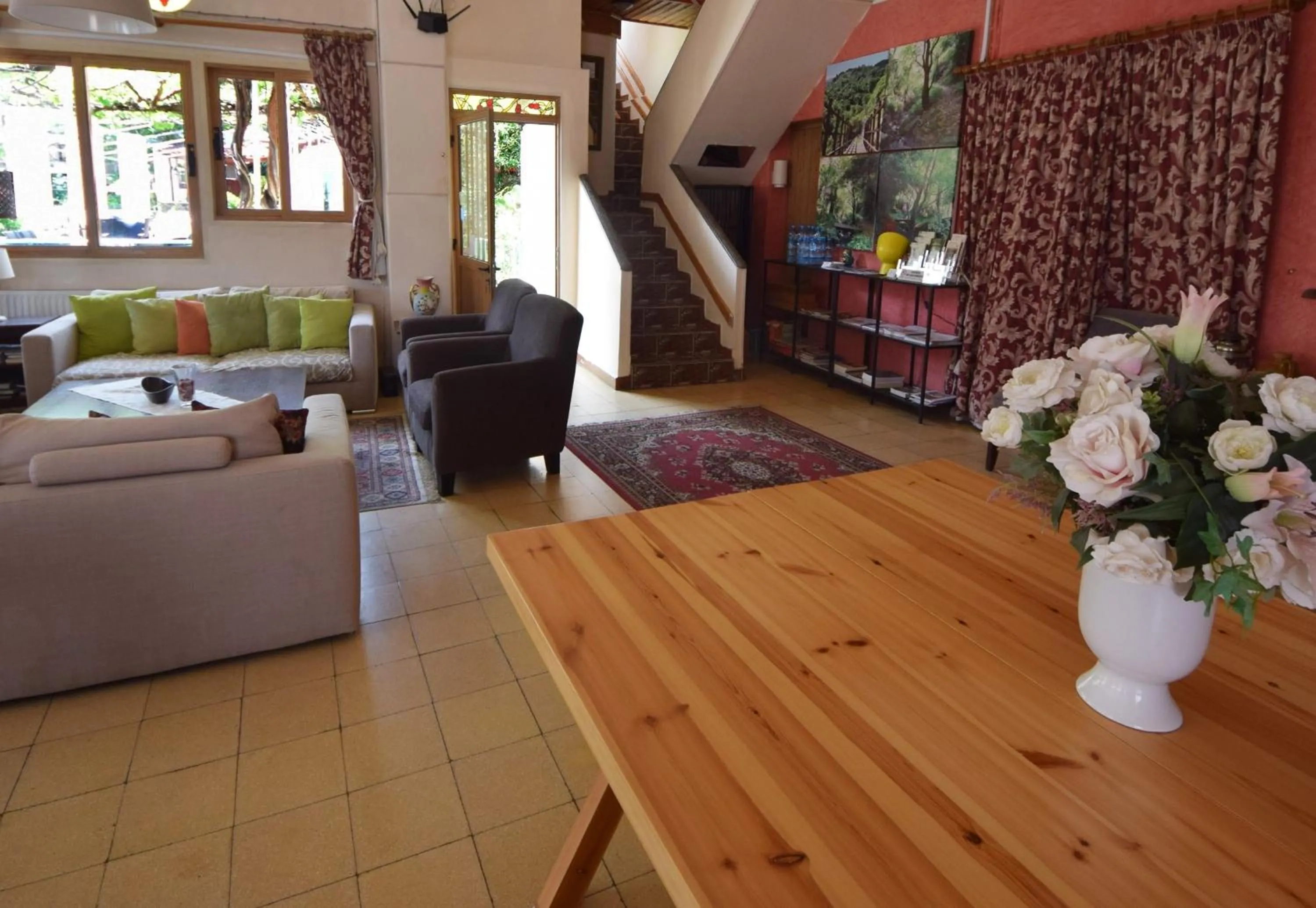 Living room in Christys Palace Hotel