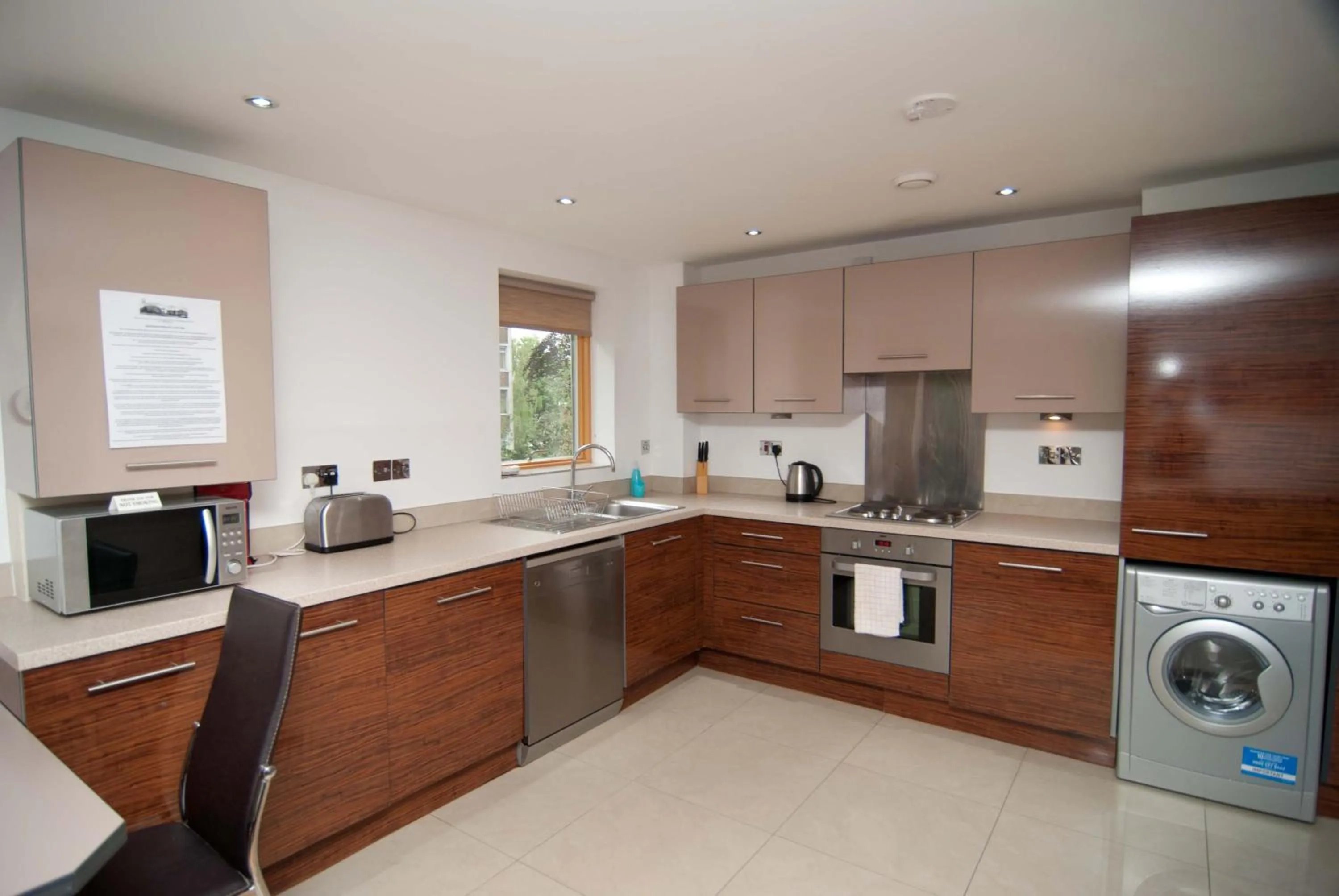 Kitchen or kitchenette in Southampton Serviced Apartments