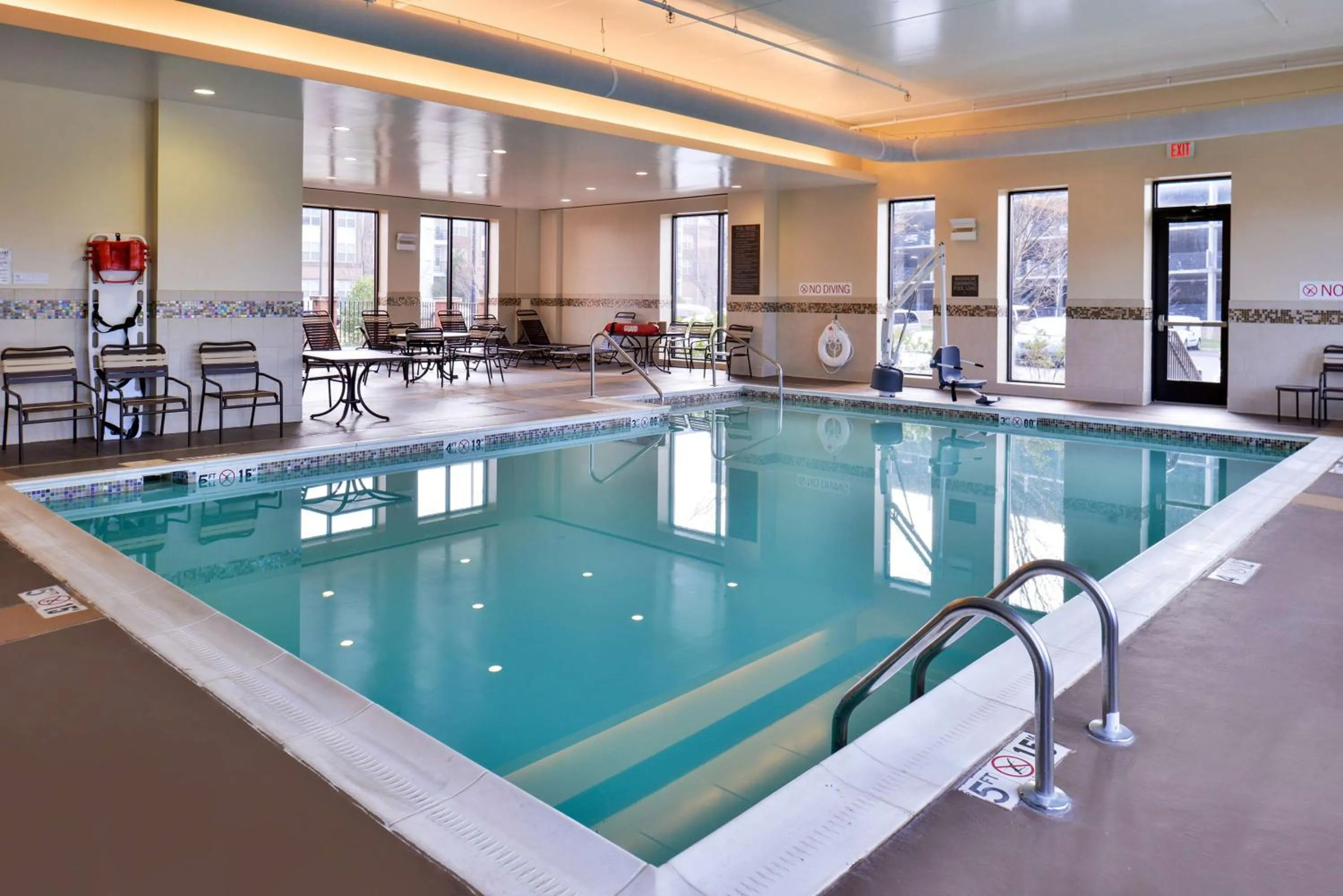 Swimming pool in Hyatt Place Herndon Dulles Airport - East