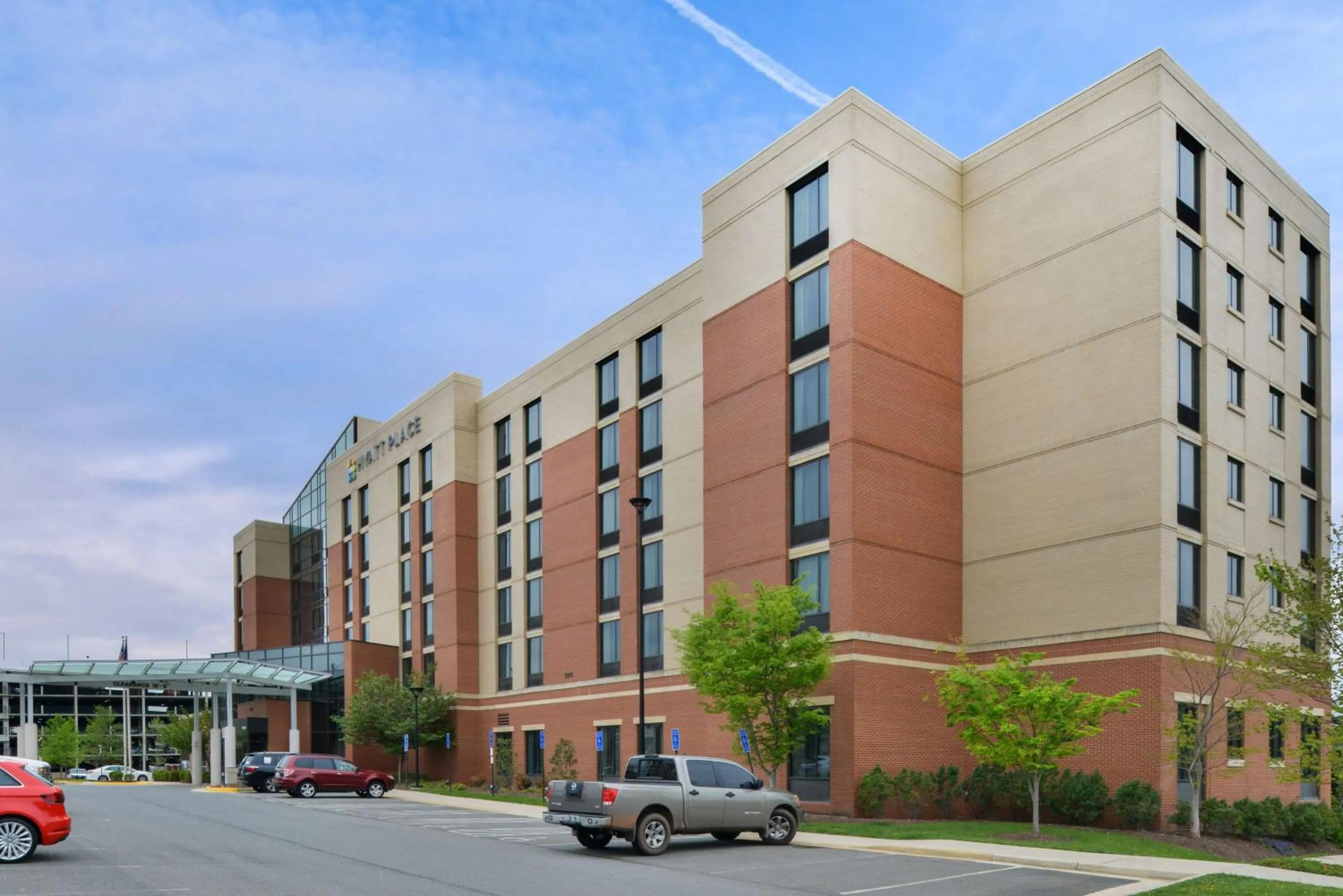 Property building in Hyatt Place Herndon Dulles Airport - East