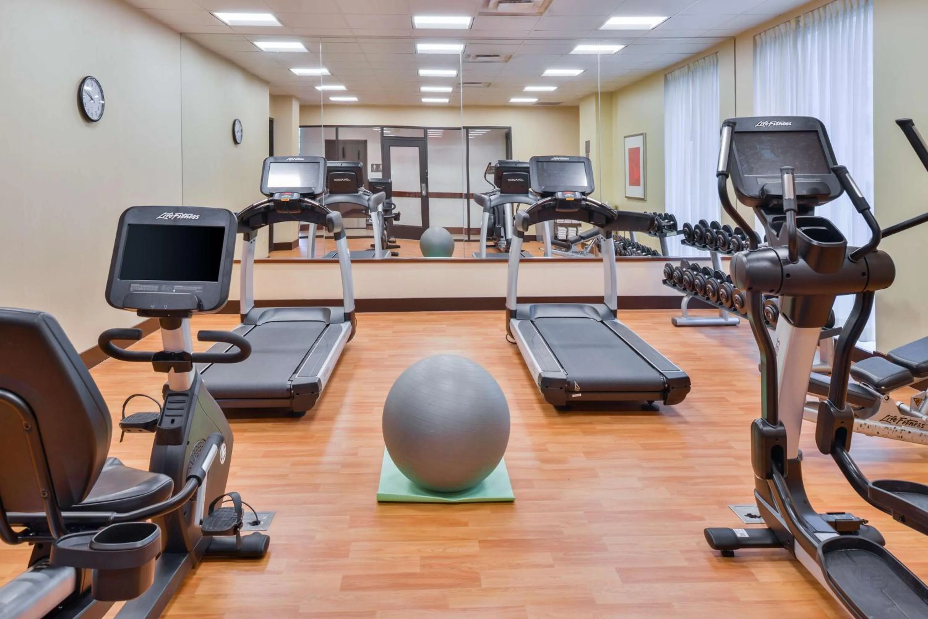 Fitness centre/facilities in Hyatt Place Herndon Dulles Airport - East