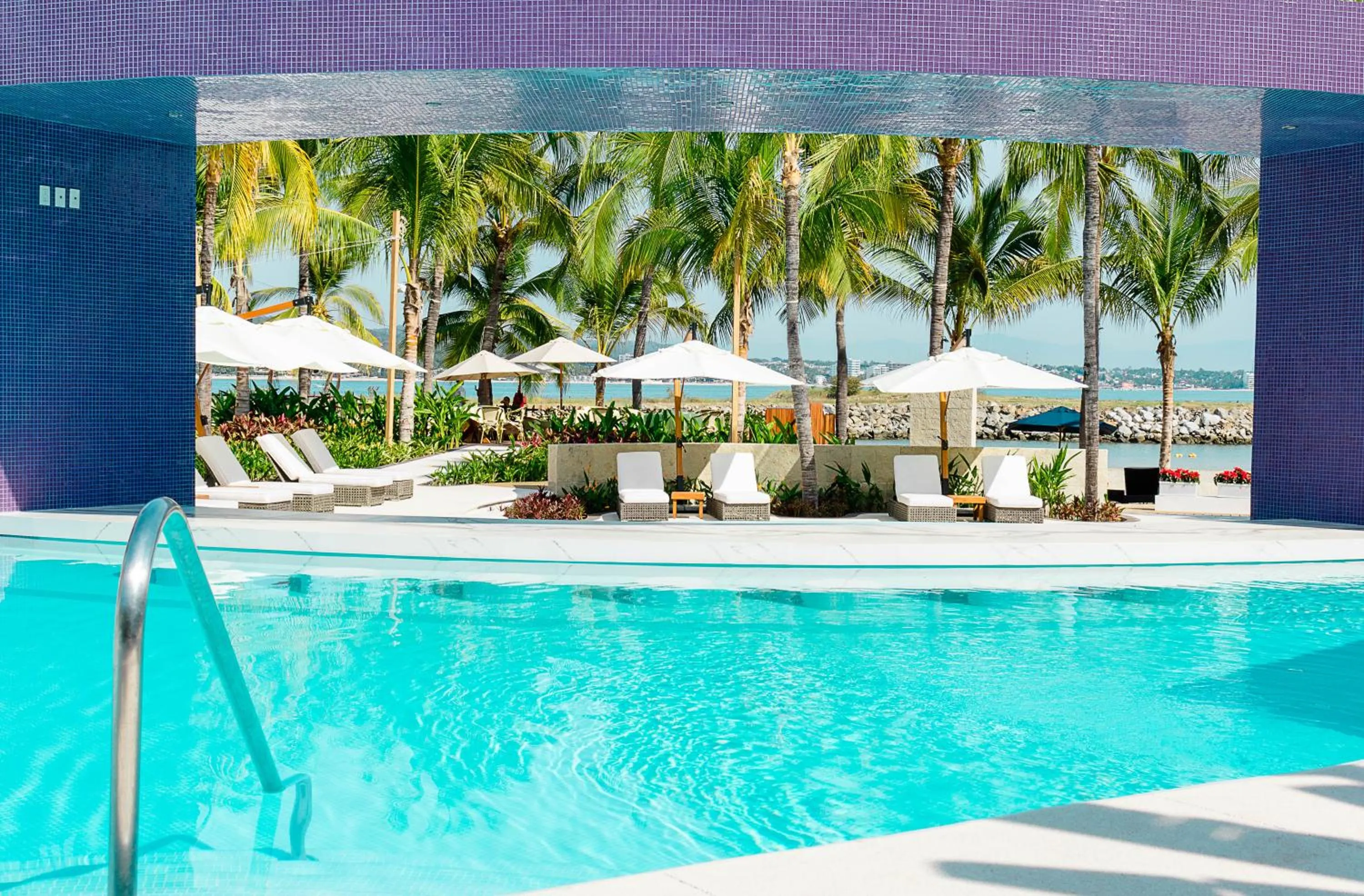 Pool view in Kovay Gardens