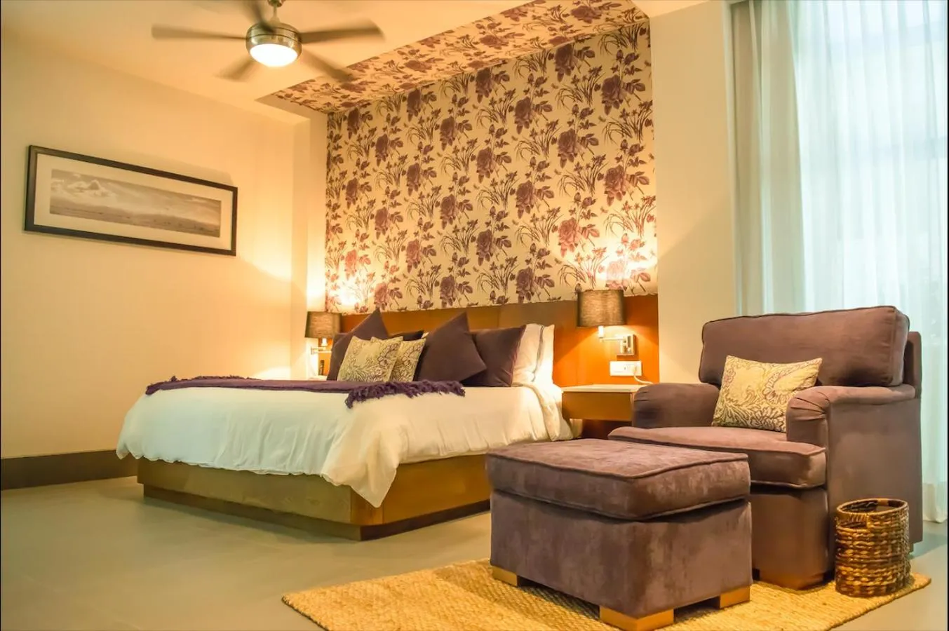 Bedroom, Bed in Kovay Gardens