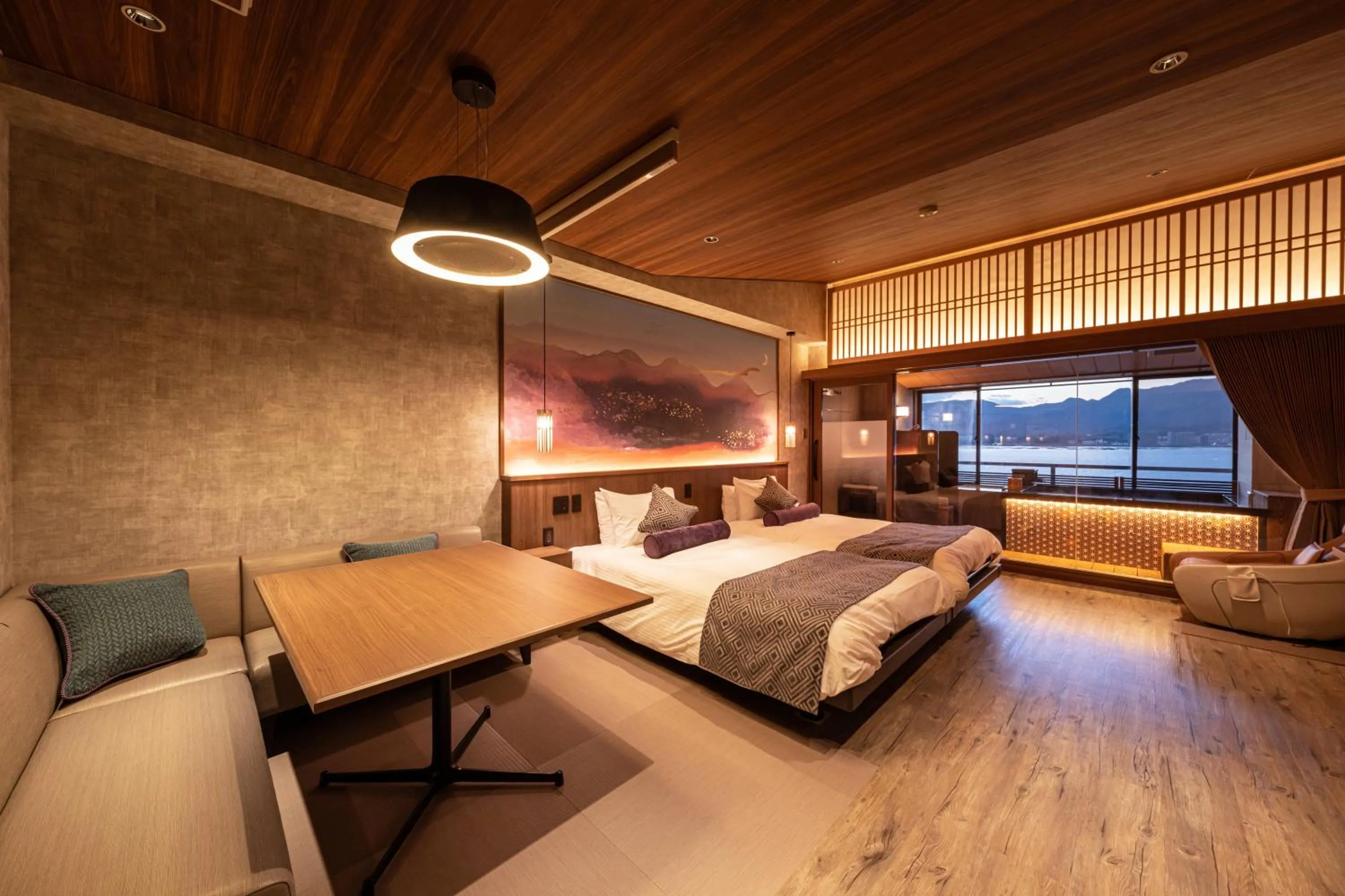 Photo of the whole room, Bed in Kinsuikan