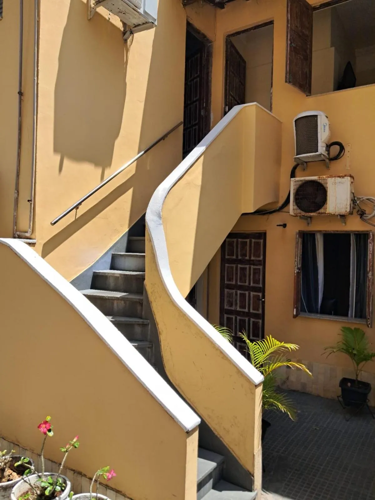 Property building in Hotel Pousada Acácia da Barra