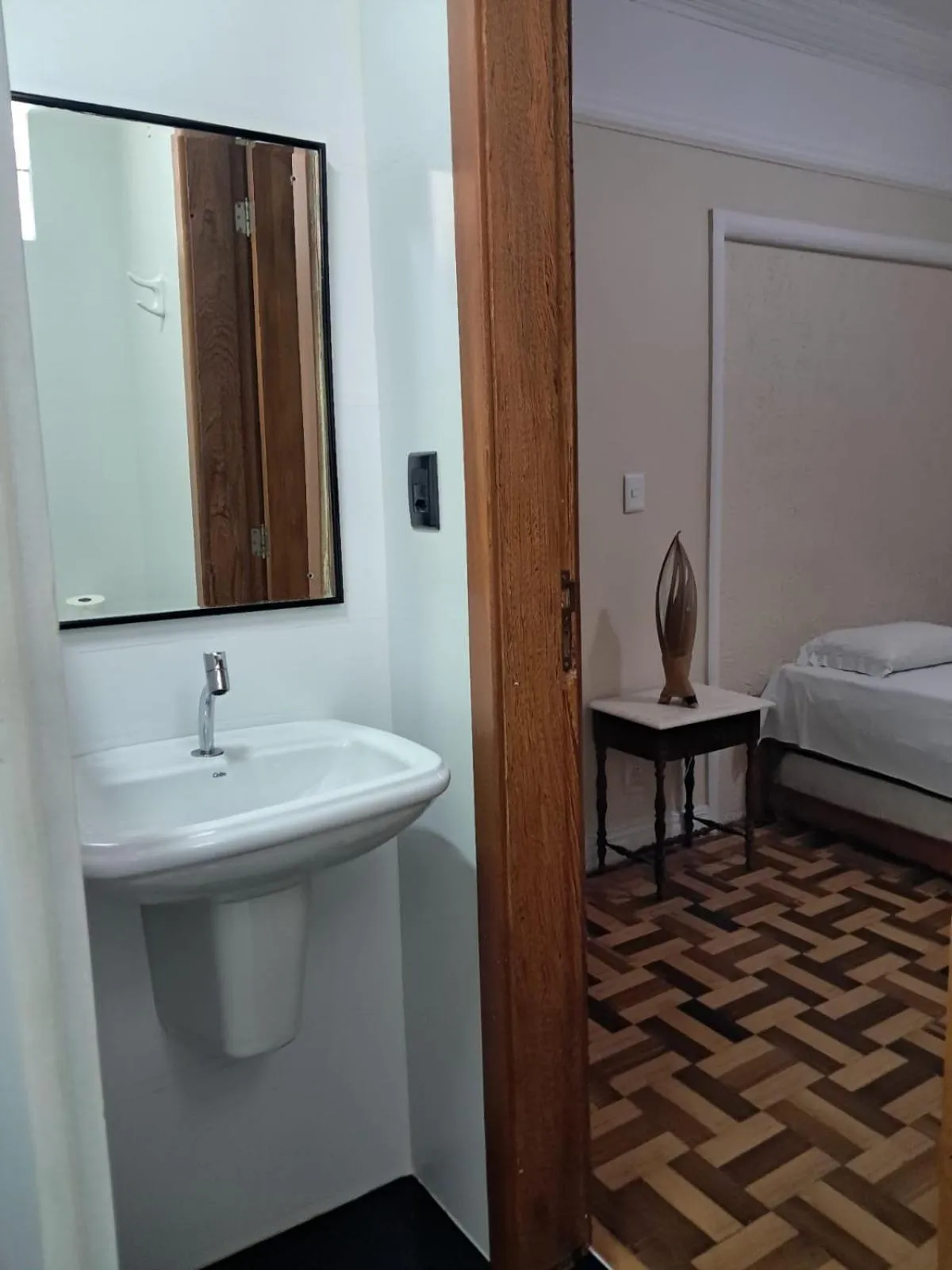 Bathroom, Bed in Hotel Pousada Acácia da Barra