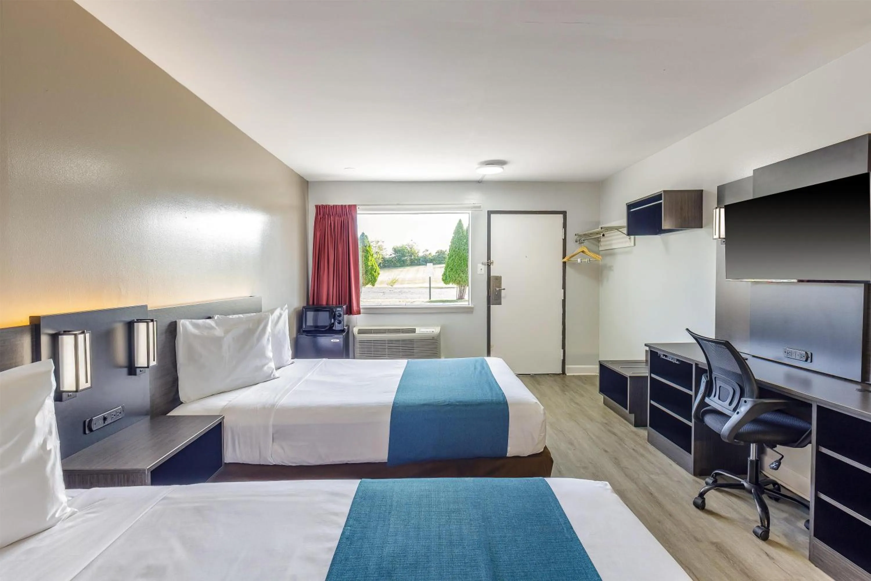 Bedroom, Bed in Motel 6 Culpeper, VA