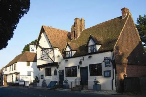Facade/entrance in The Dog At Wingham