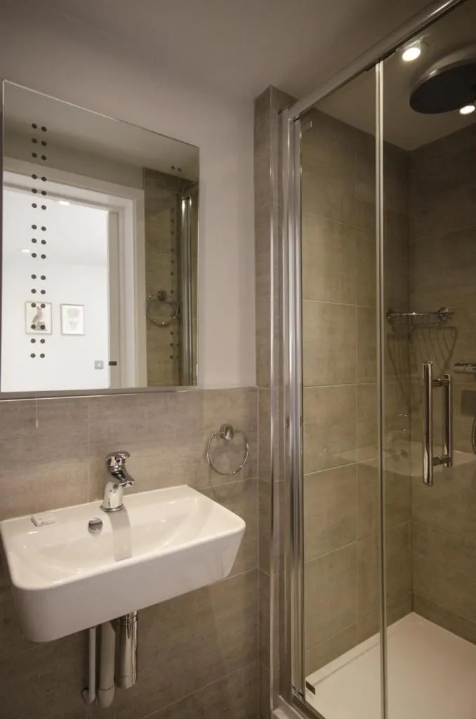 Shower in The Dog At Wingham