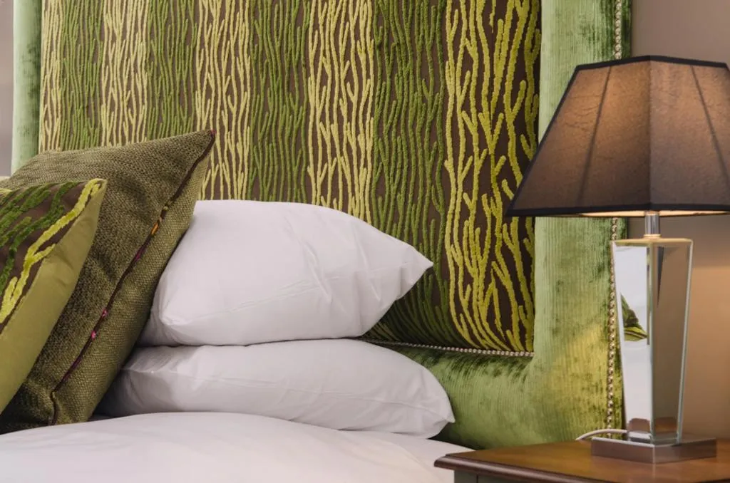 Decorative detail in The Dog At Wingham