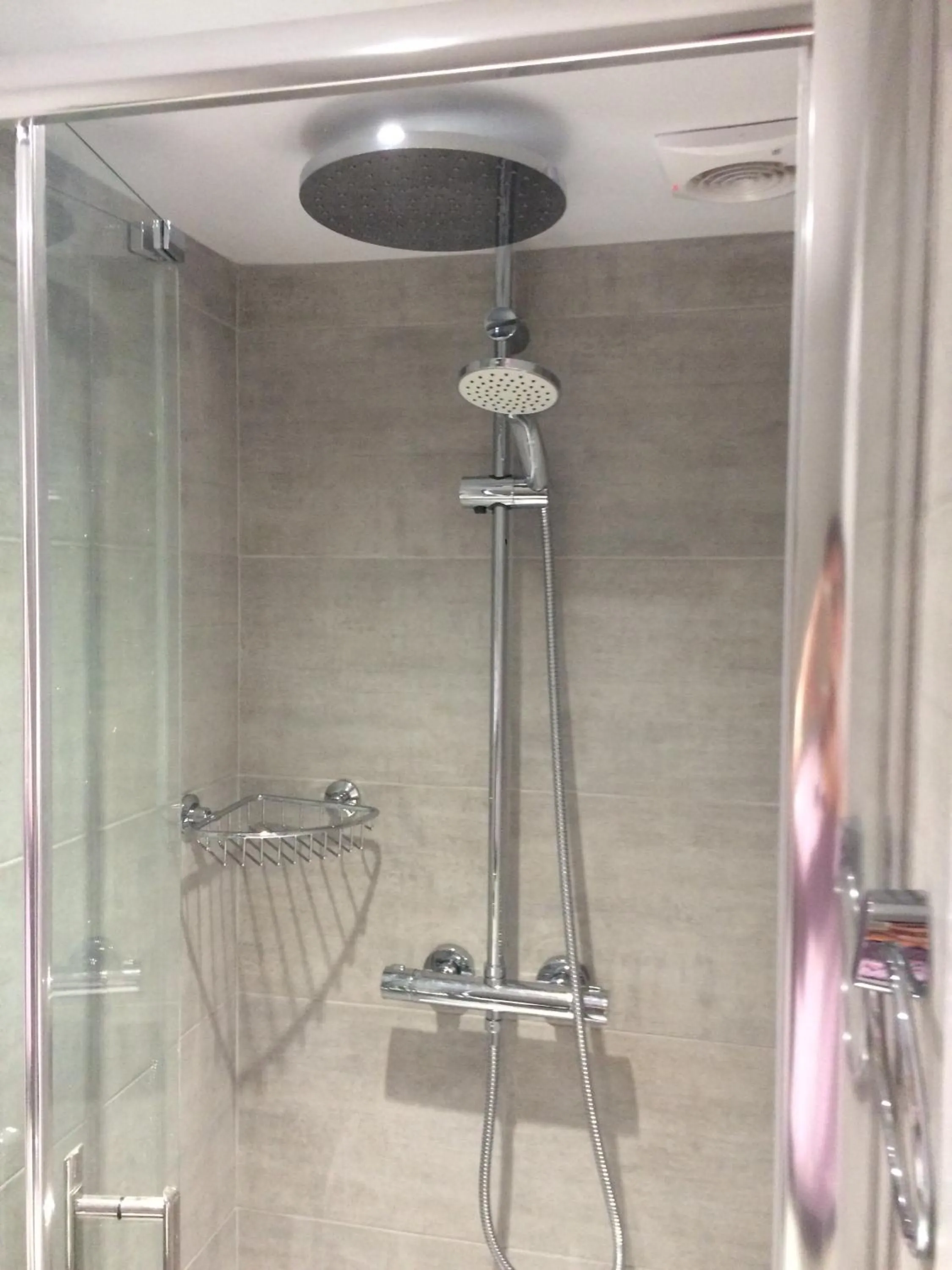 Shower in The Dog At Wingham