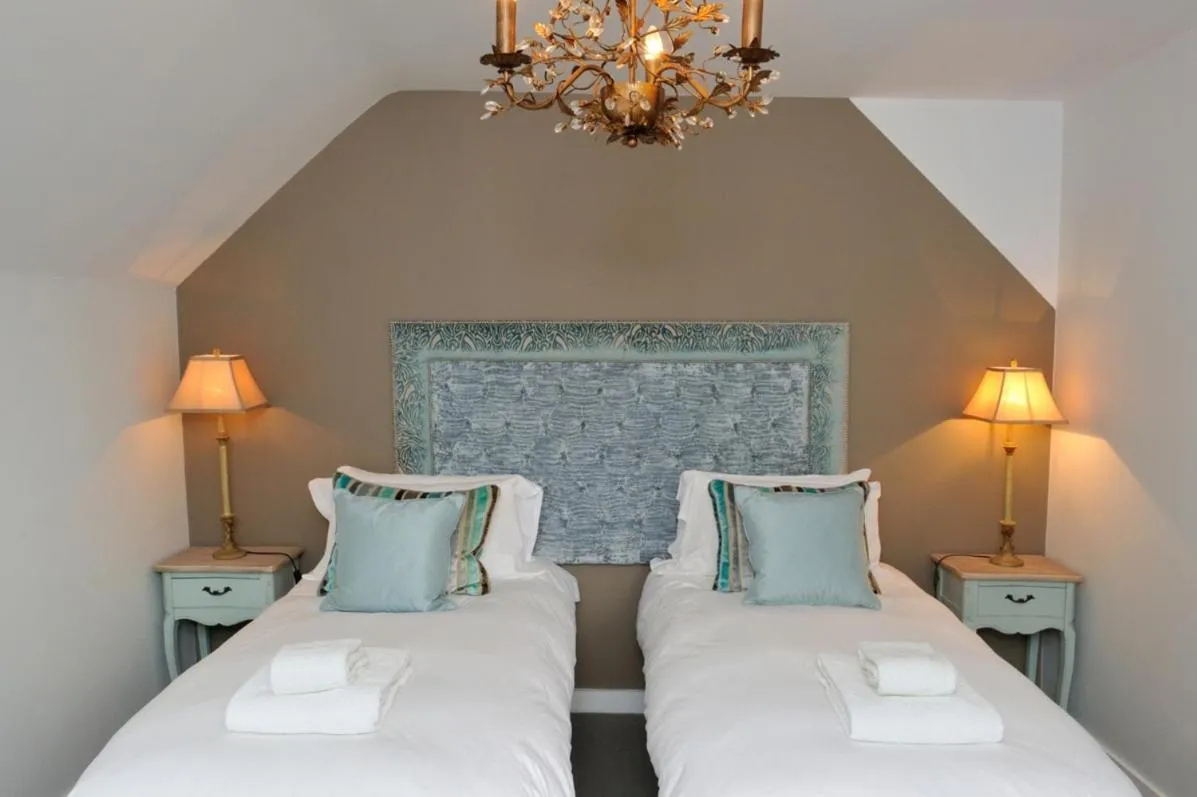 Bed in The Dog At Wingham