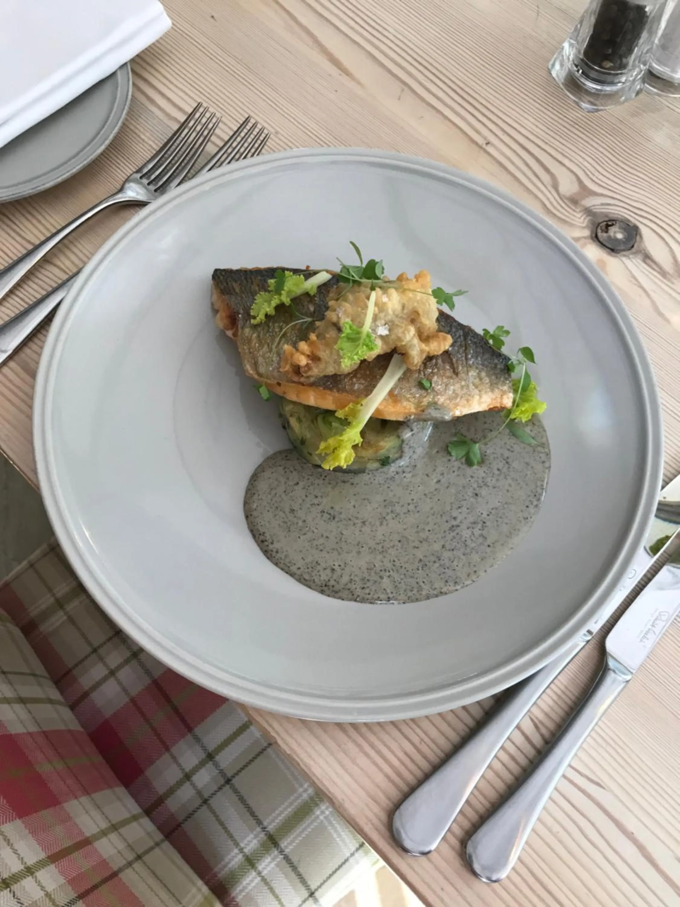 Lunch in The Dog At Wingham