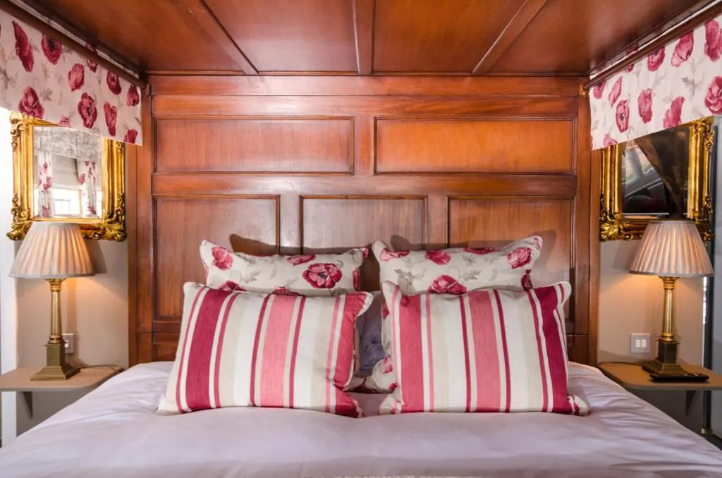 Bed in The Dog At Wingham