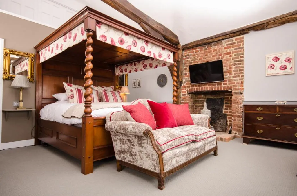 TV and multimedia, Bed in The Dog At Wingham