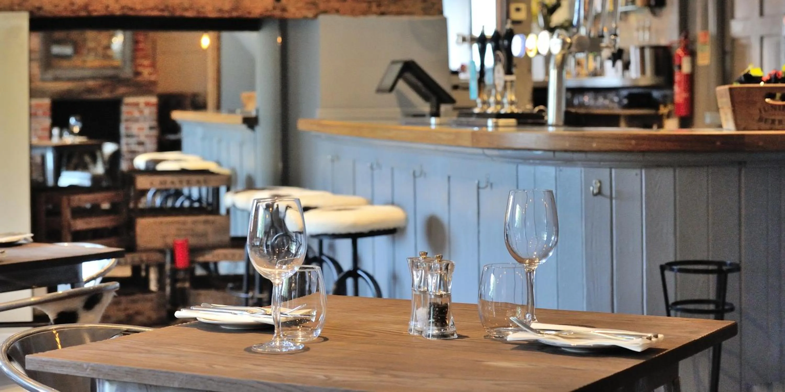 Restaurant/places to eat in The Dog At Wingham