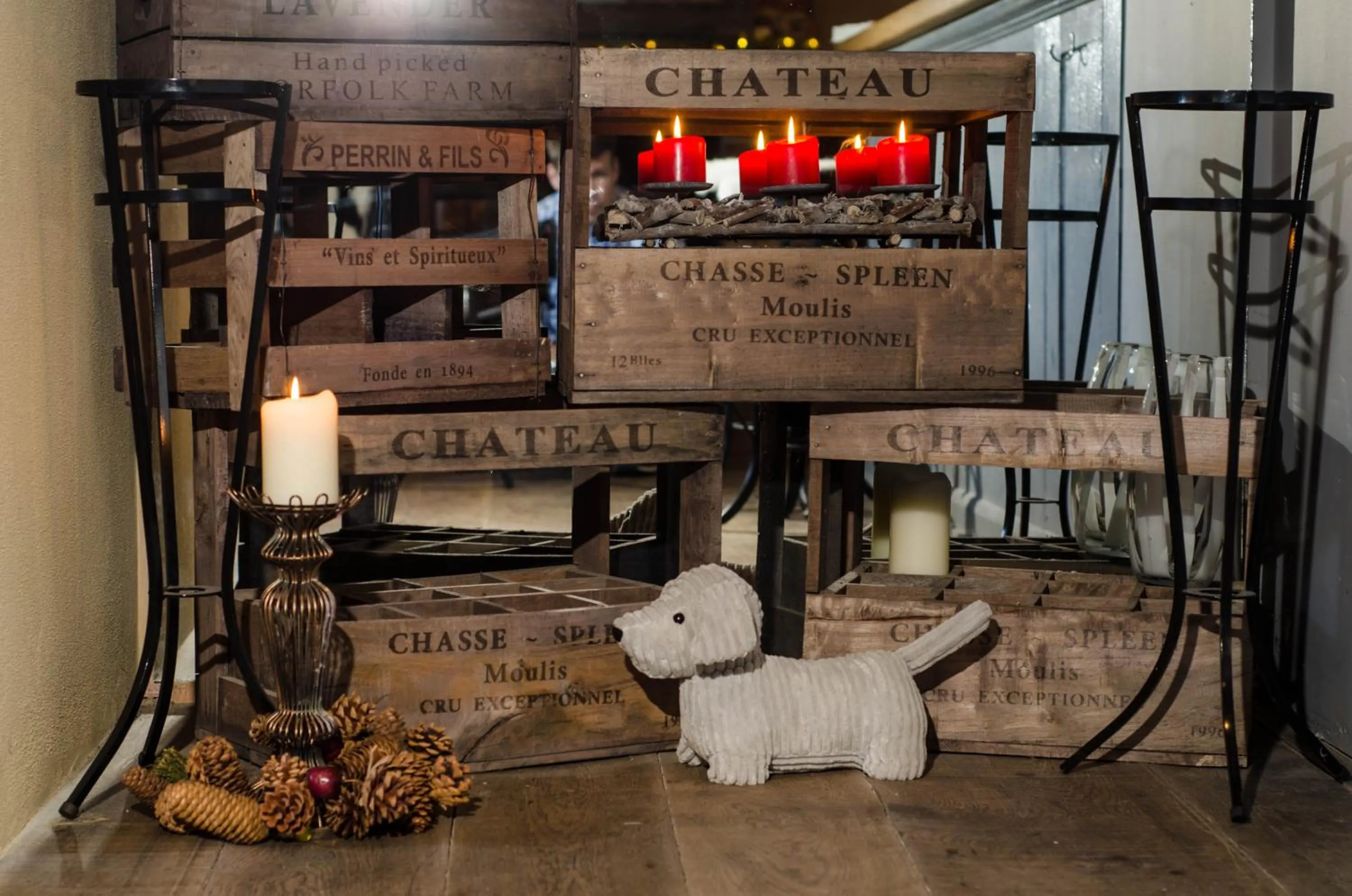 Decorative detail in The Dog At Wingham