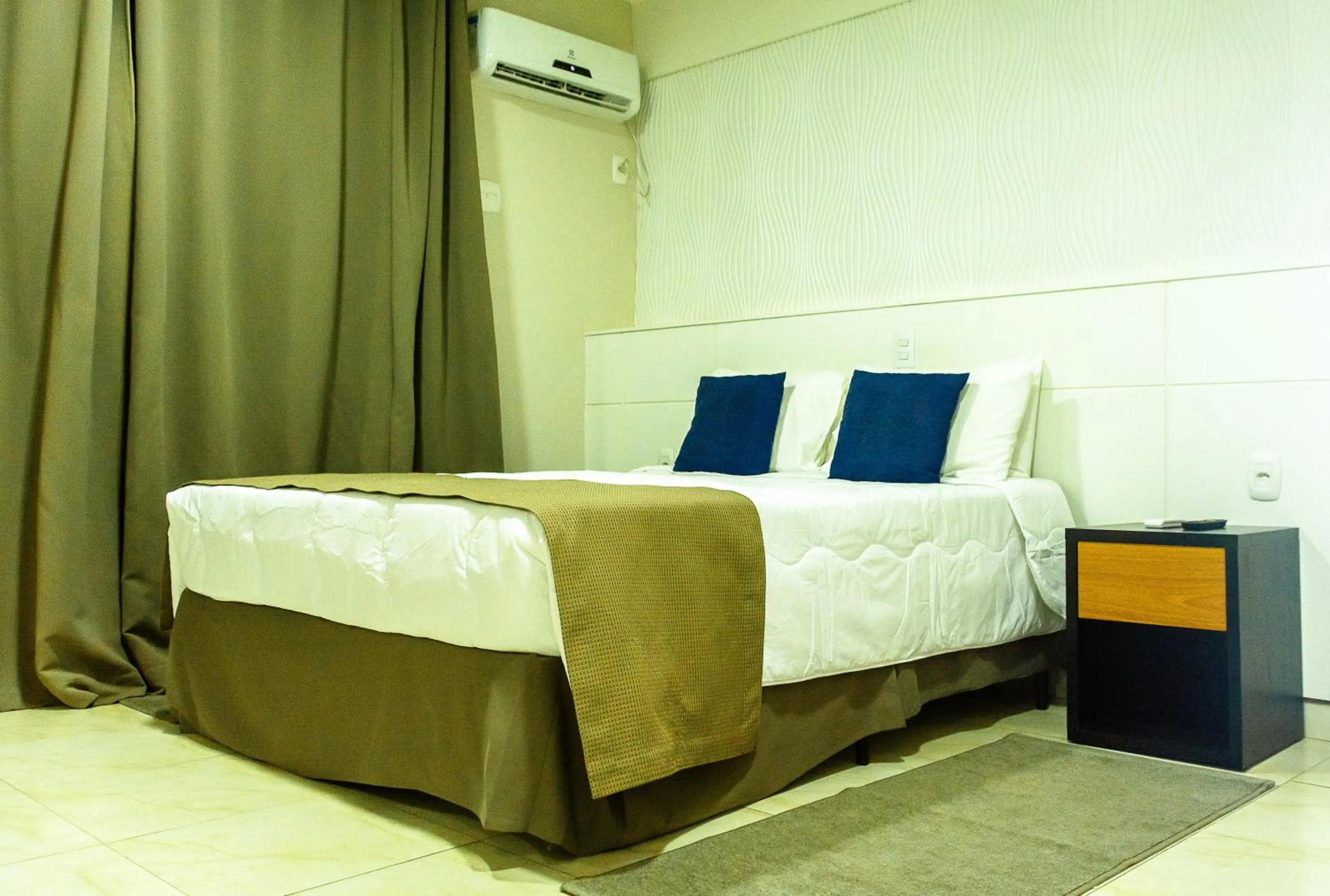 Bedroom, Bed in Fenix Hotel Pouso Alegre