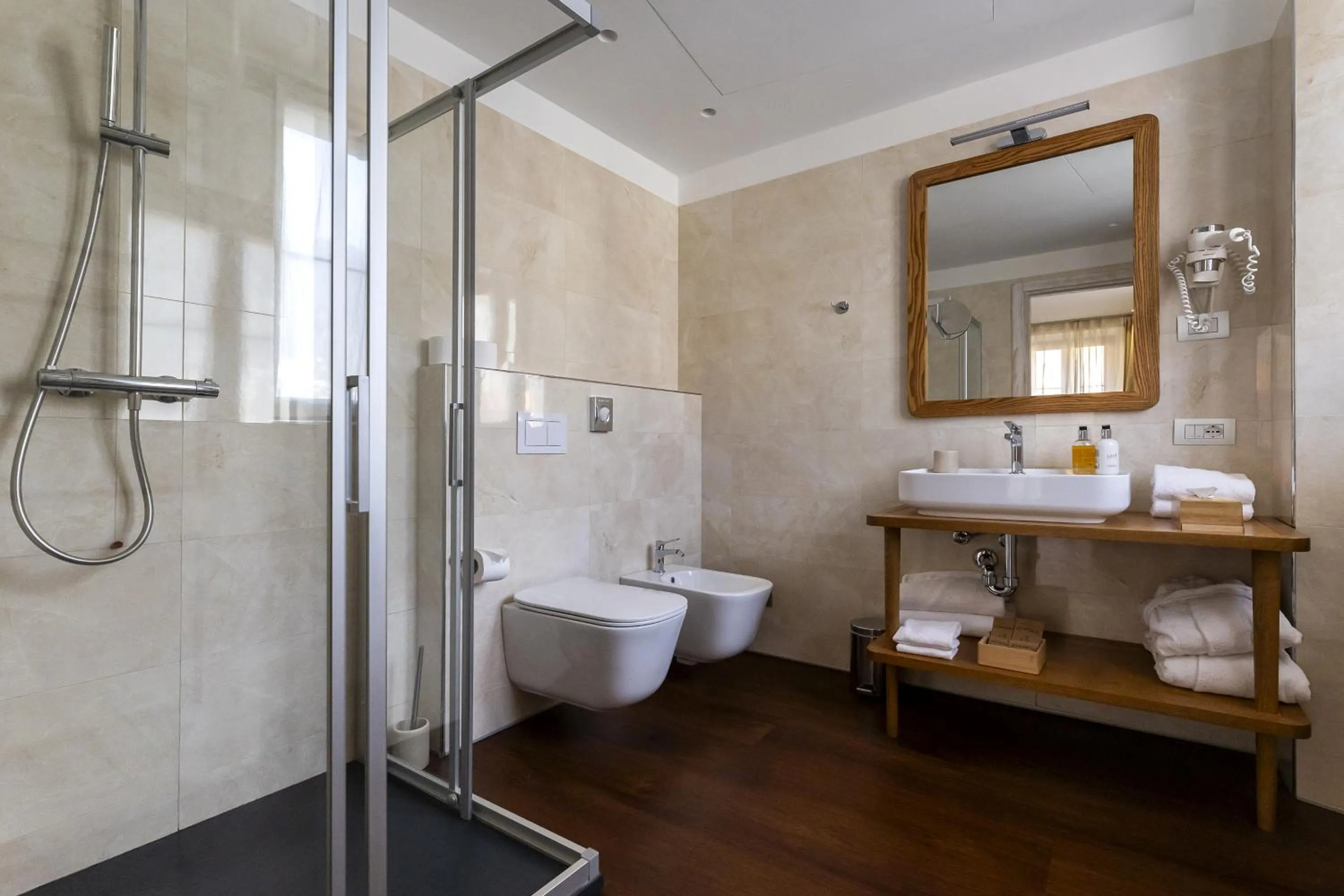 Shower in Il Belvedere