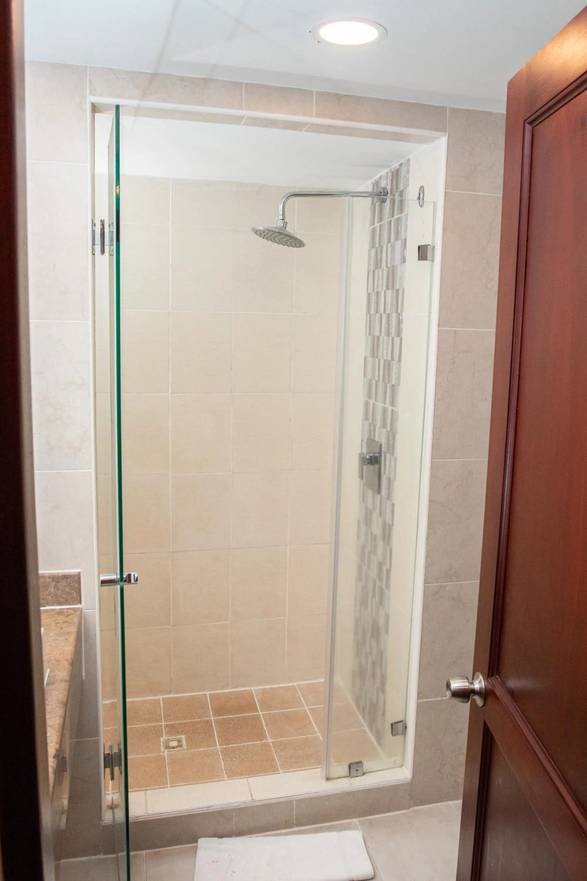 Shower in Grand Decameron Panama, A Trademark All Inclusive Resort