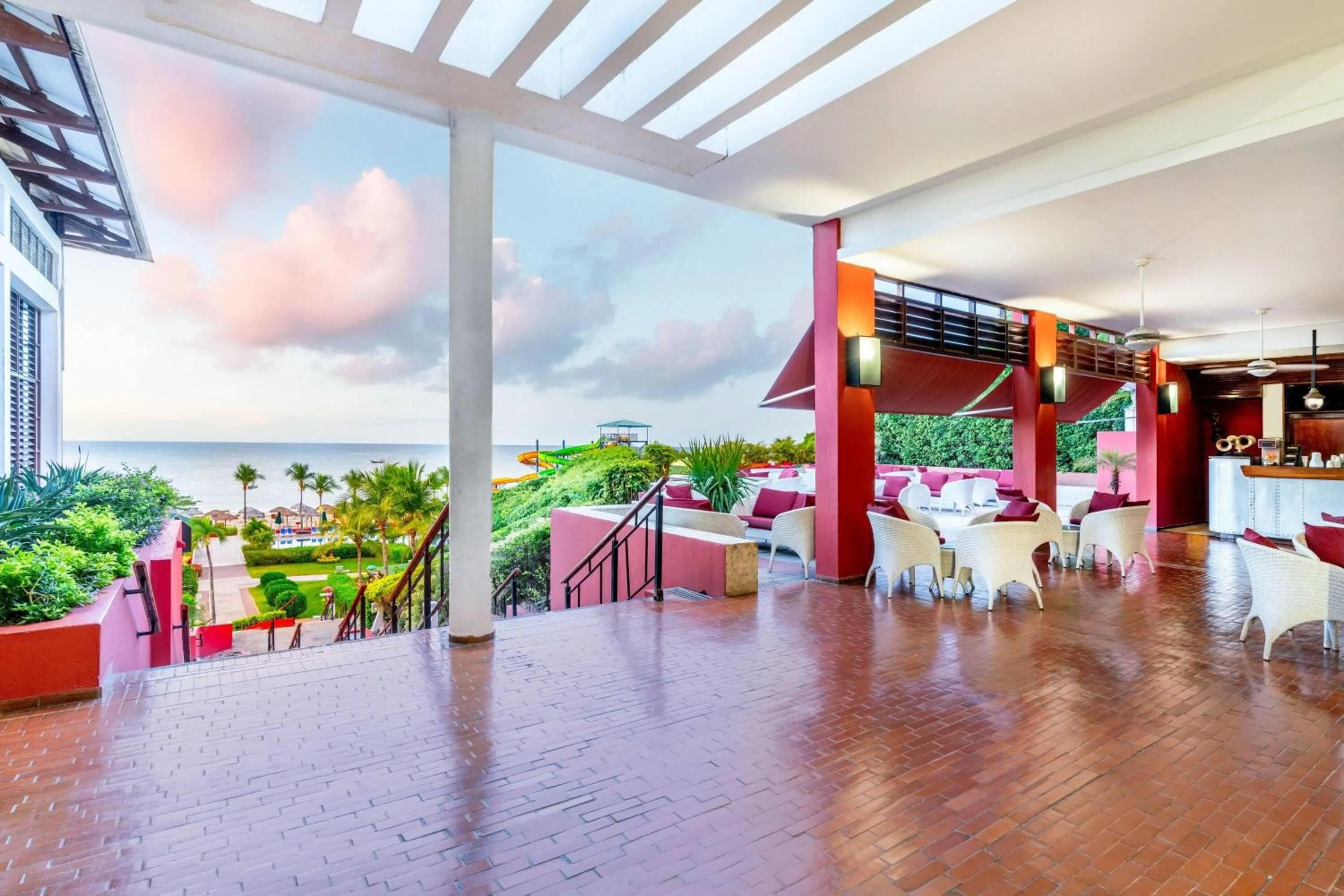 Lobby or reception in Grand Decameron Panama, A Trademark All Inclusive Resort