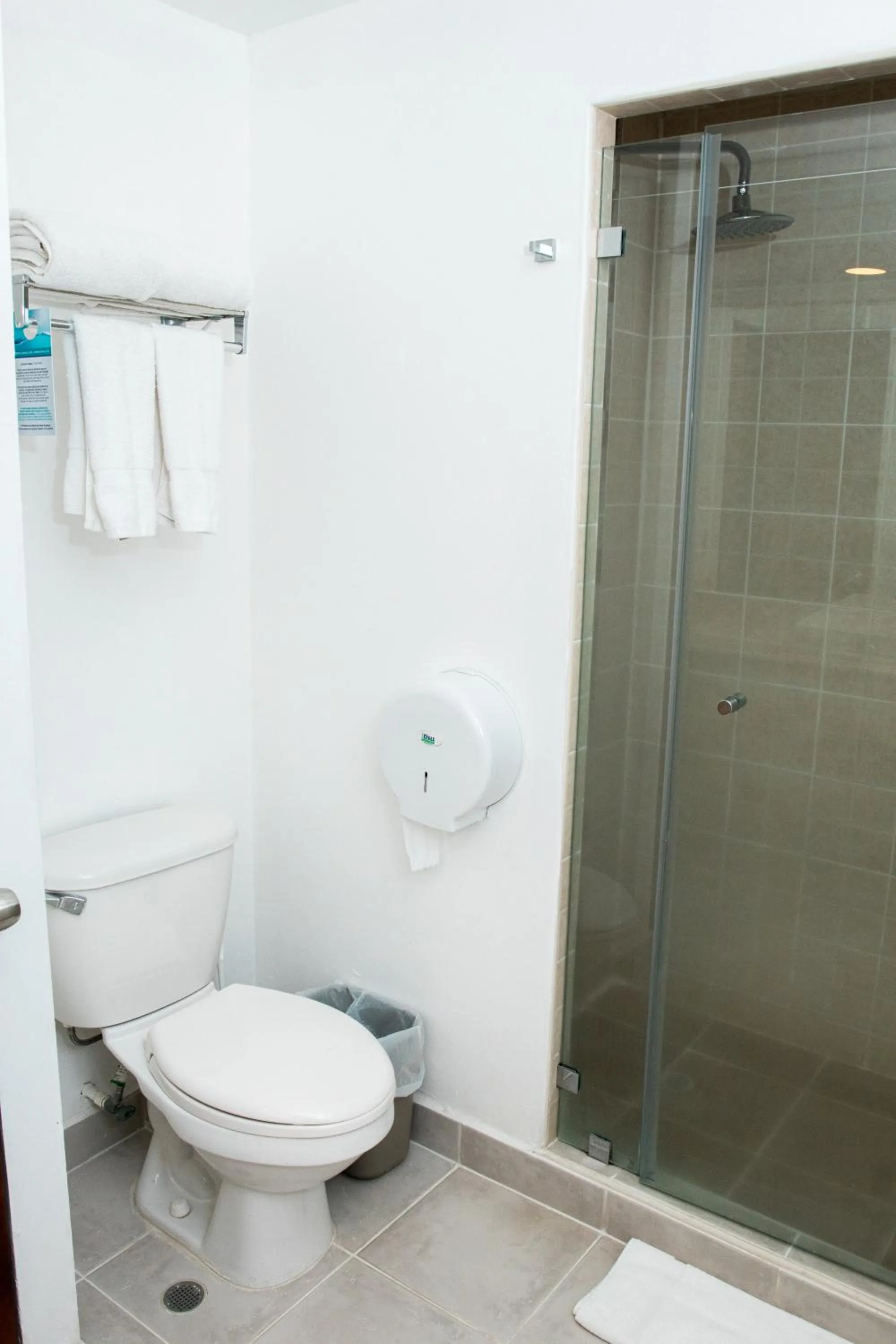 Shower in Grand Decameron Panama, A Trademark All Inclusive Resort