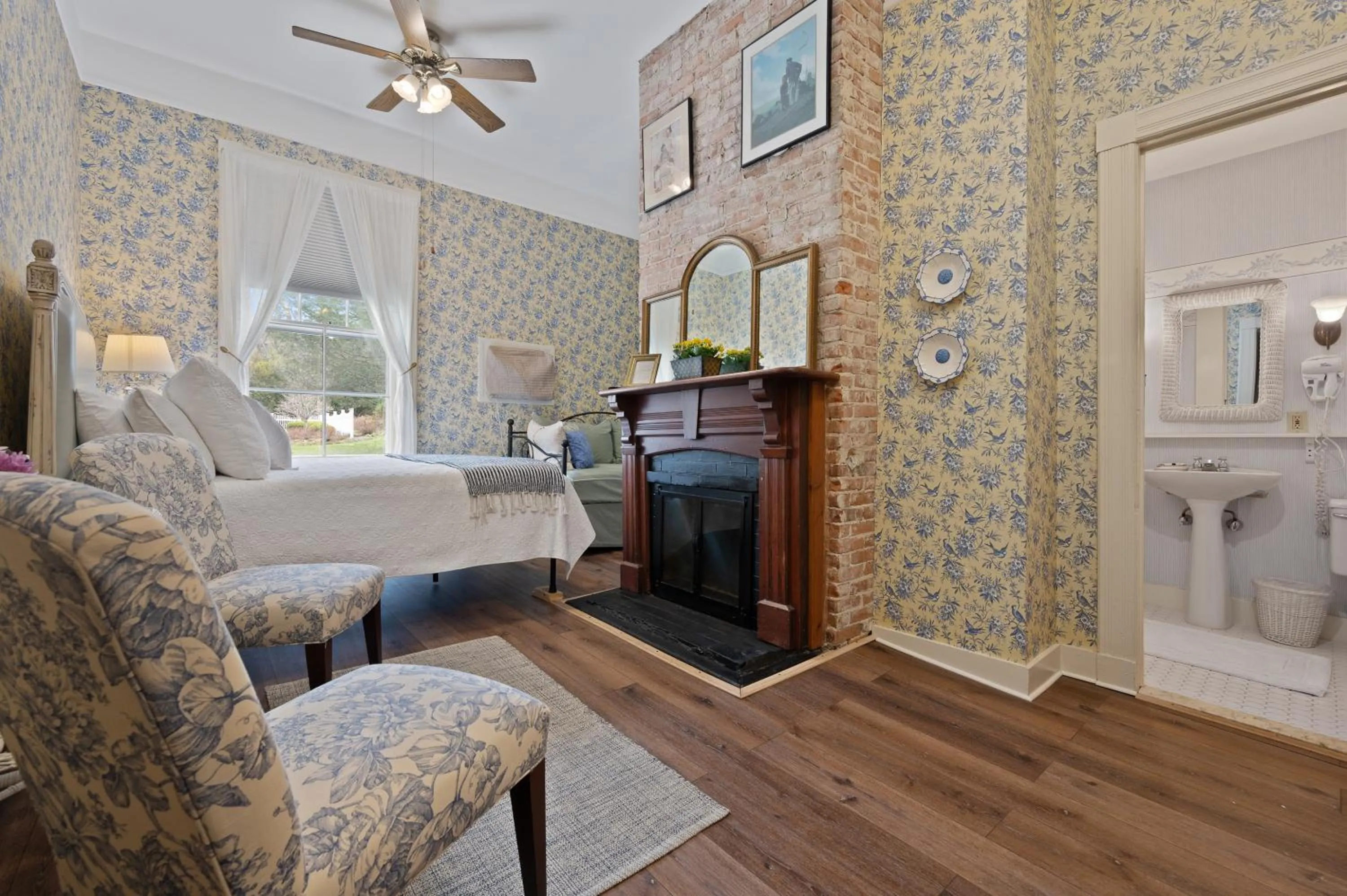 Bed in Brook Farm Inn