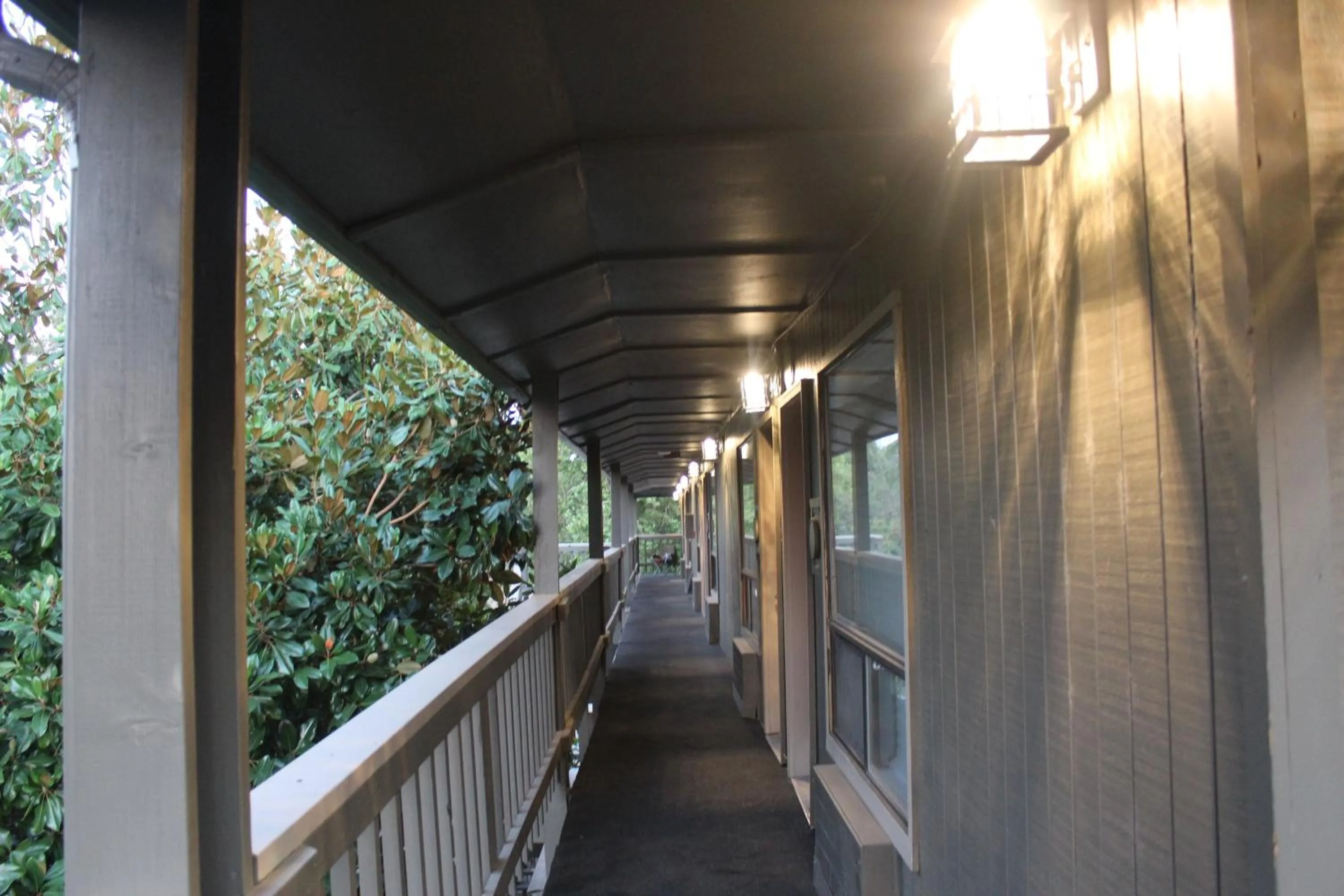 Balcony/Terrace in Cedarwood Inn of Ashland