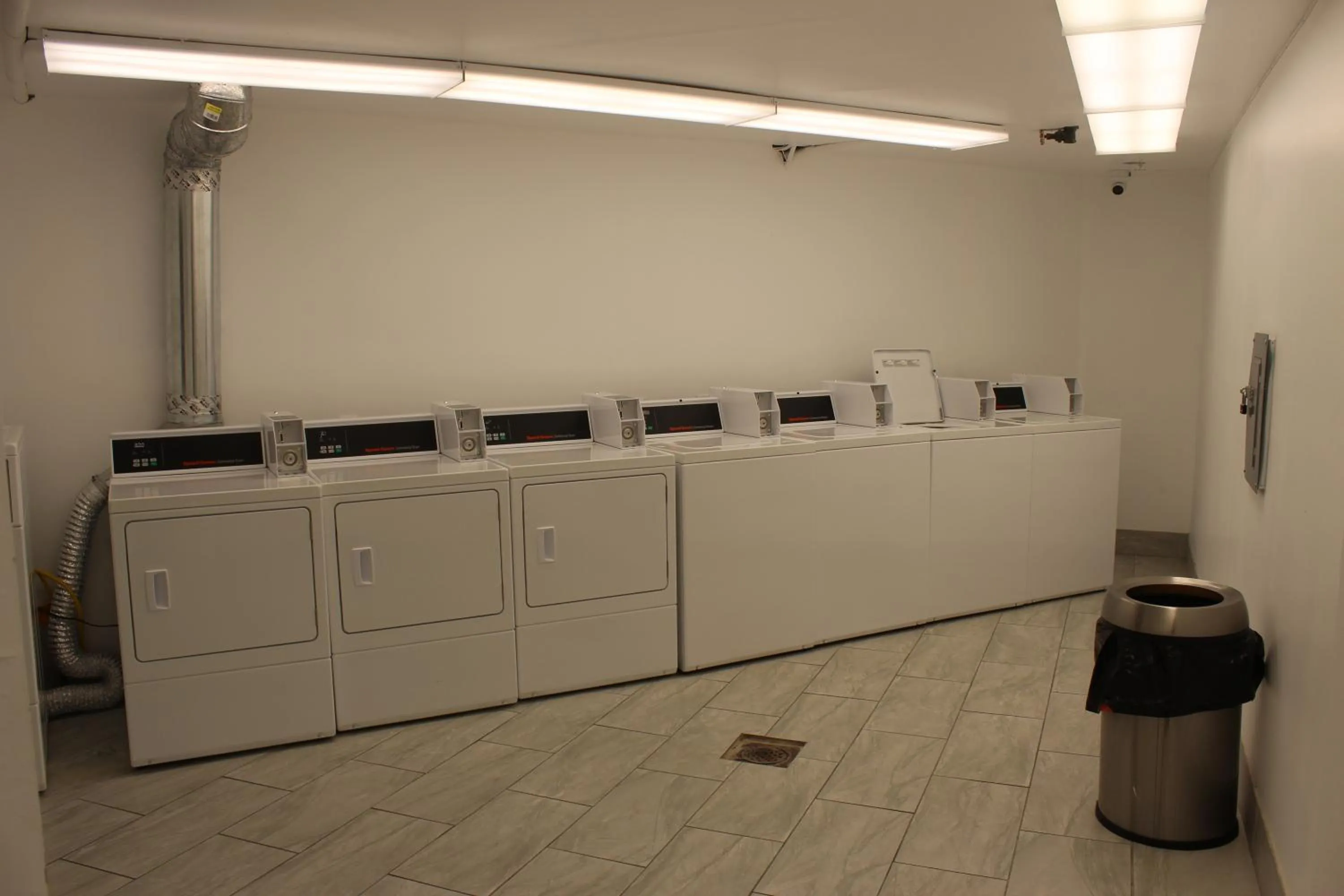 laundry in Cedarwood Inn of Ashland