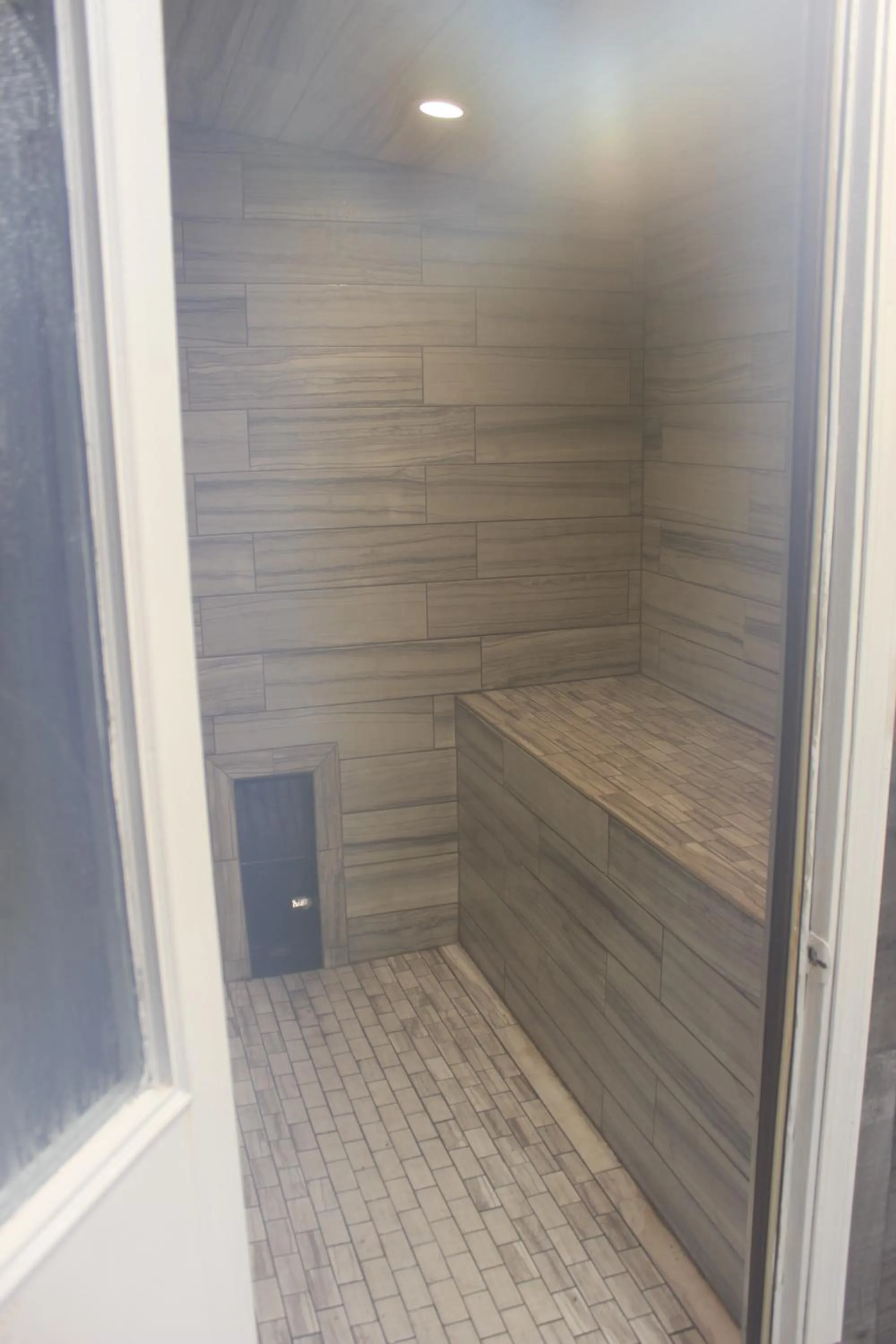 Steam room in Cedarwood Inn of Ashland