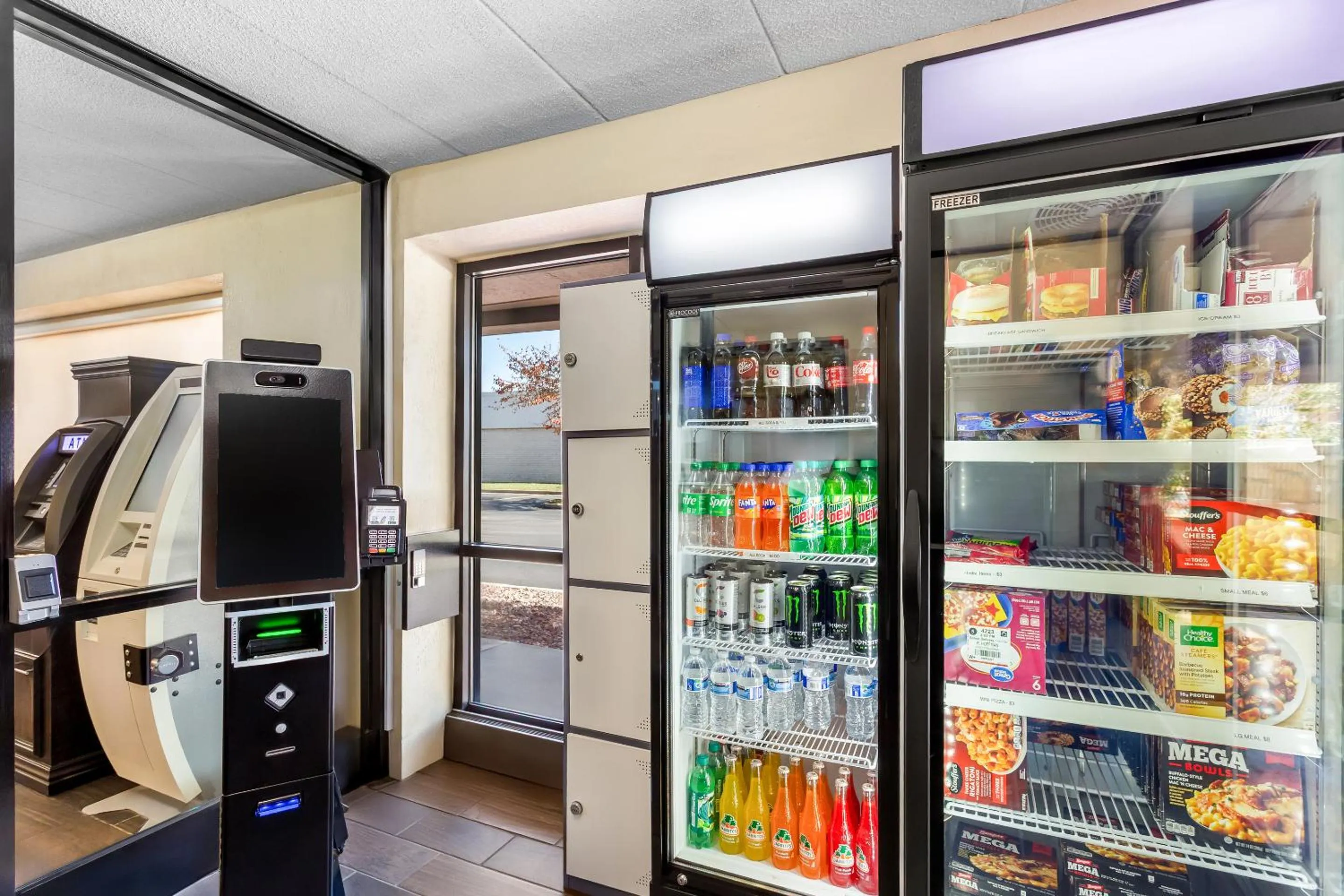 vending machine in Red Roof PLUS Chicago - Hoffman Estates