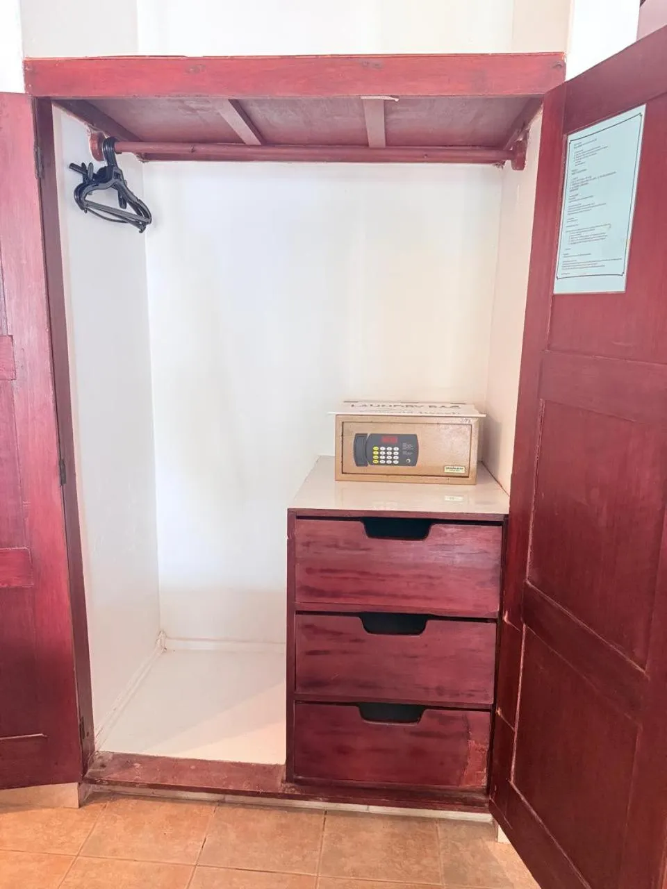 safe in Koggala Beach Hotel