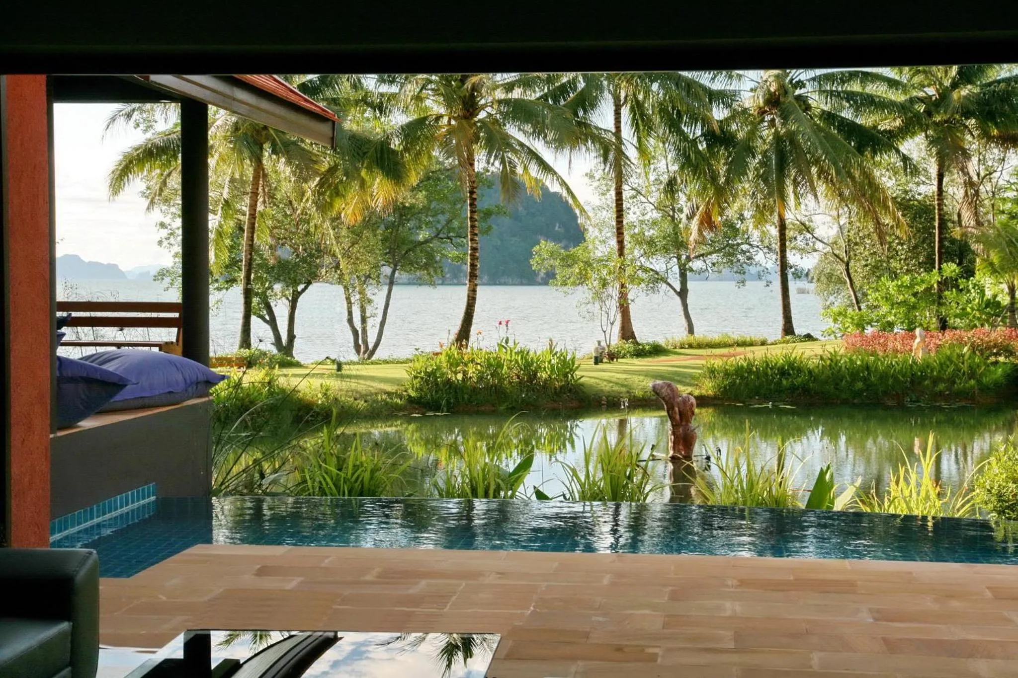 Day in Tha Lane Bay Villas