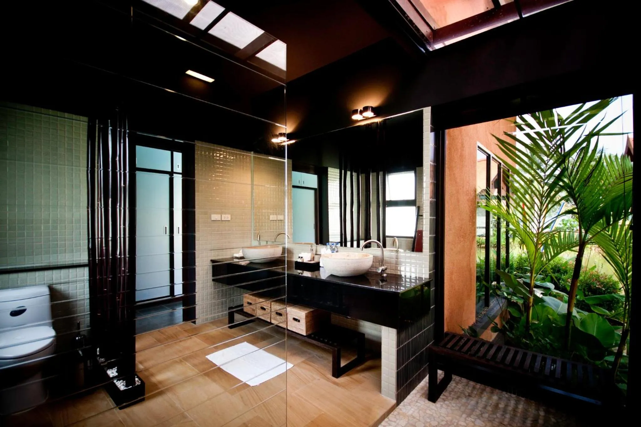 Bathroom in Tha Lane Bay Villas