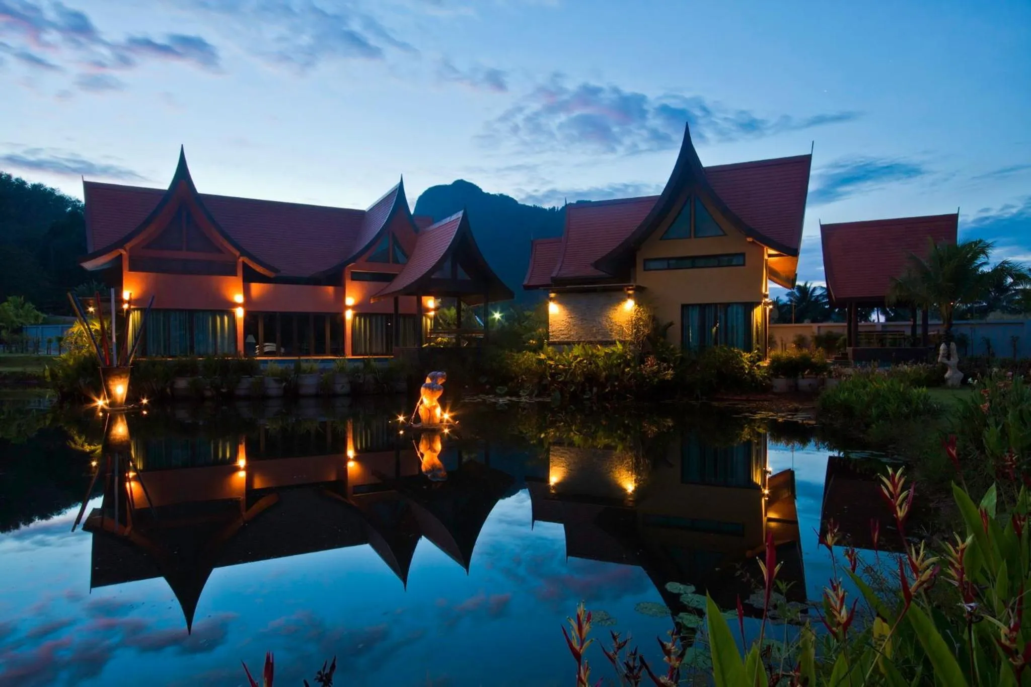 Property building in Tha Lane Bay Villas