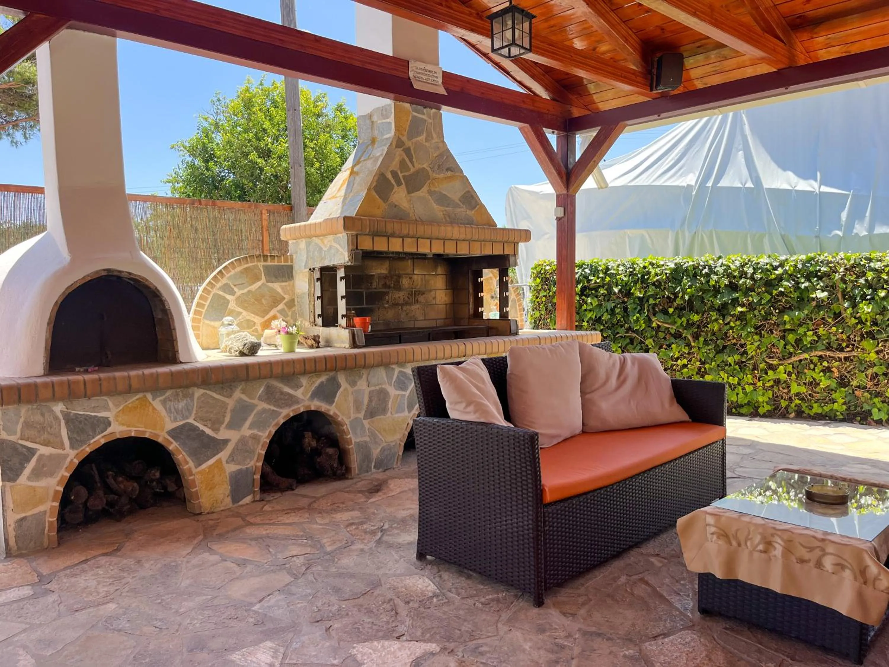 Patio in Pettas Apartments