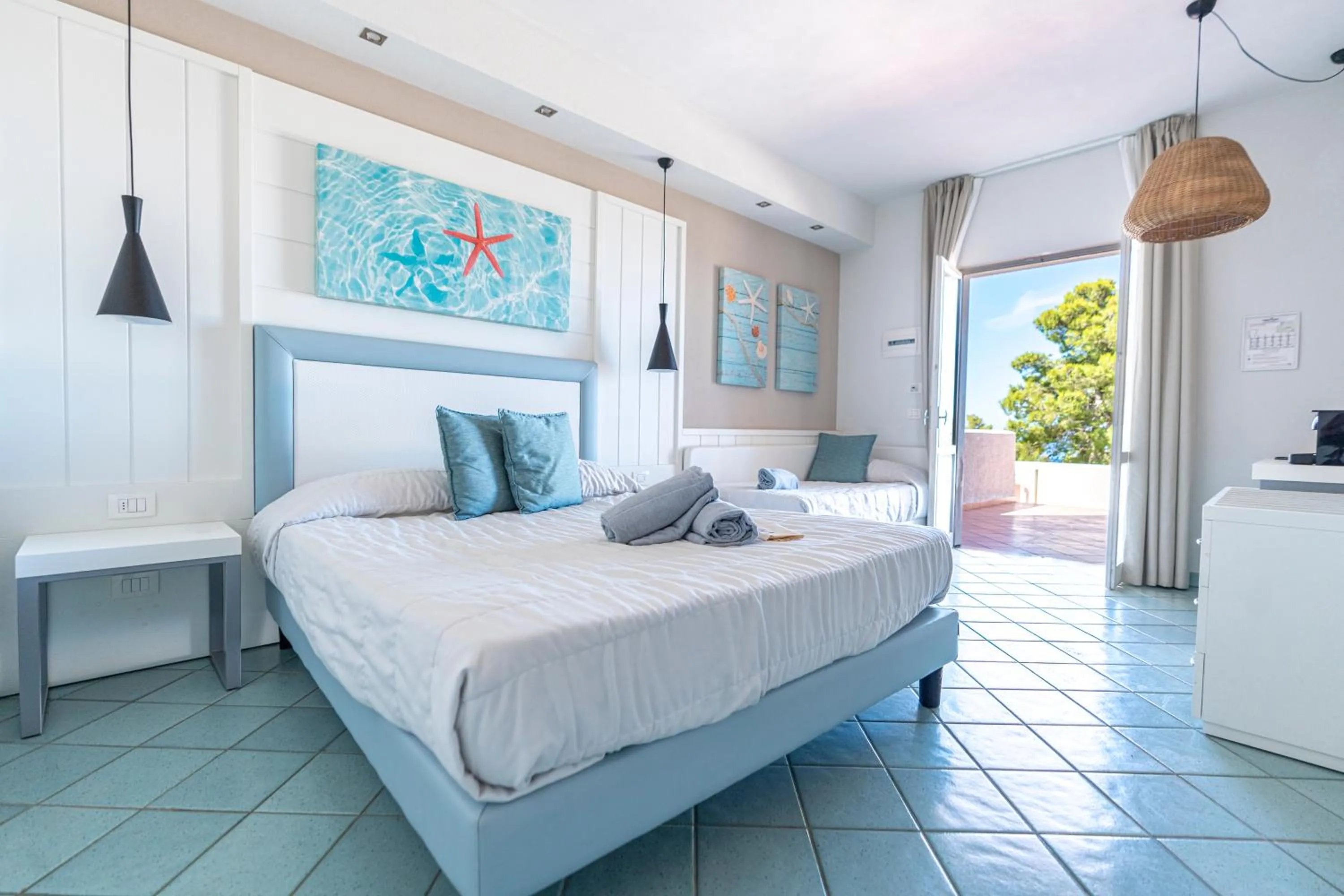 Bedroom, Bed in Mangia's Pollina Resort